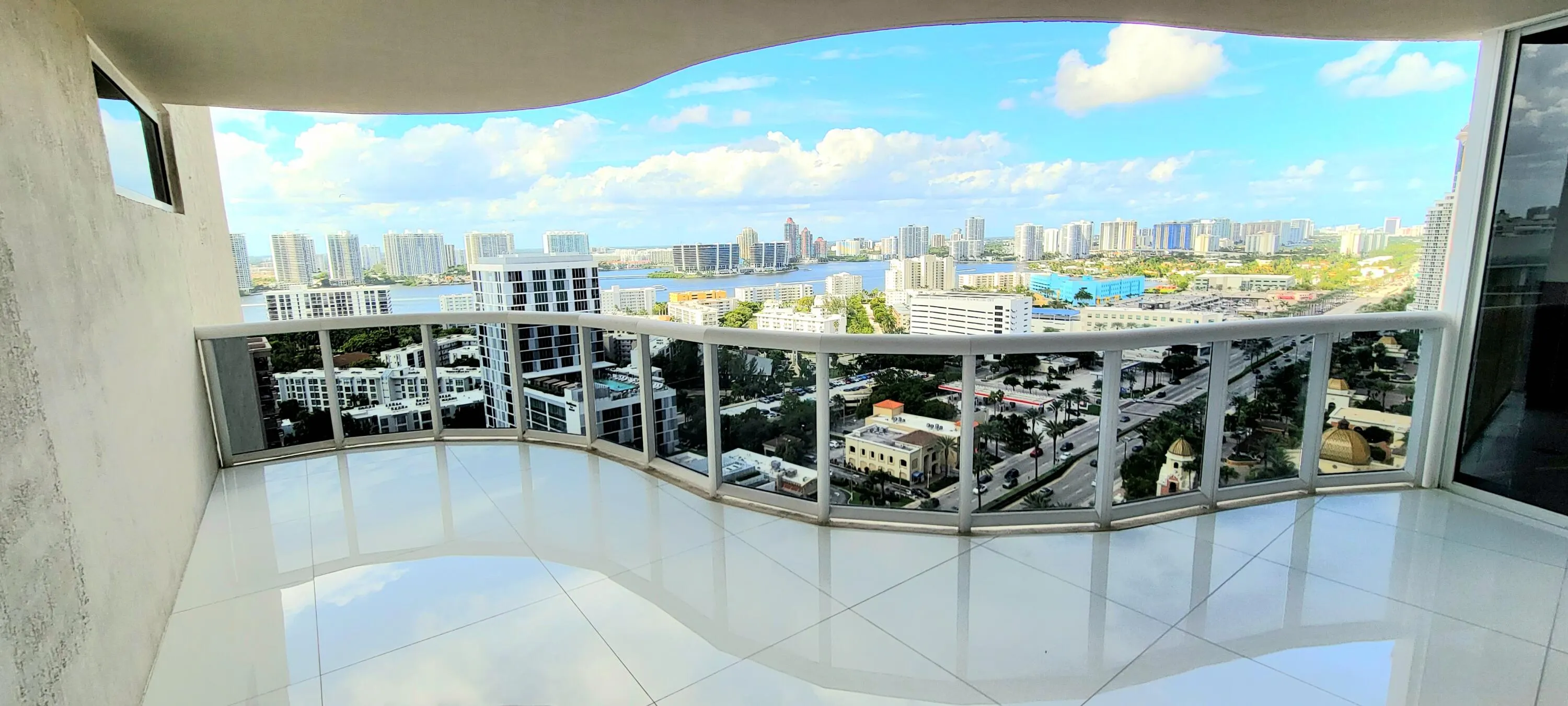 17555 COLLINS Avenue #2305