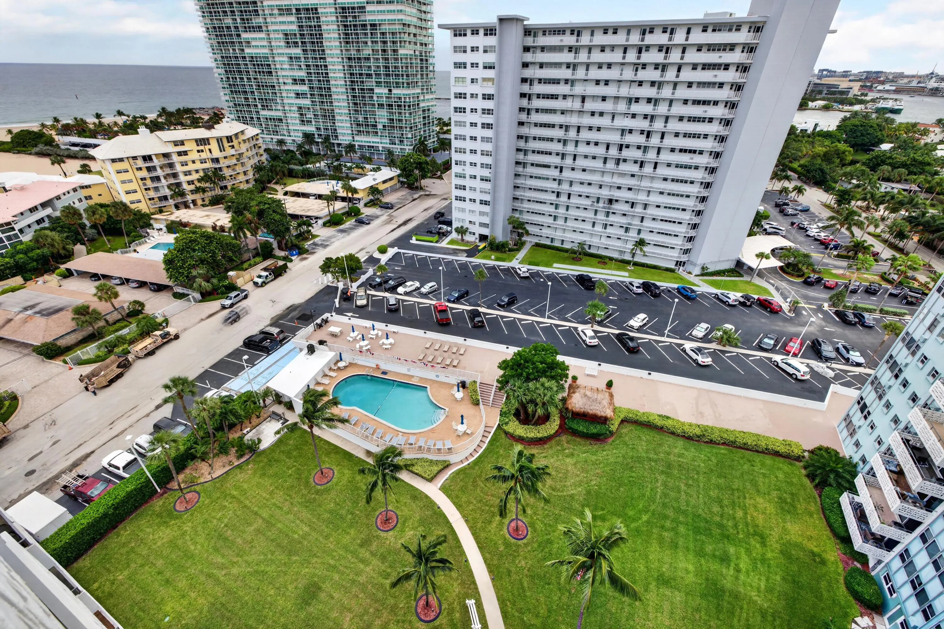 1900 S OCEAN Drive #1503