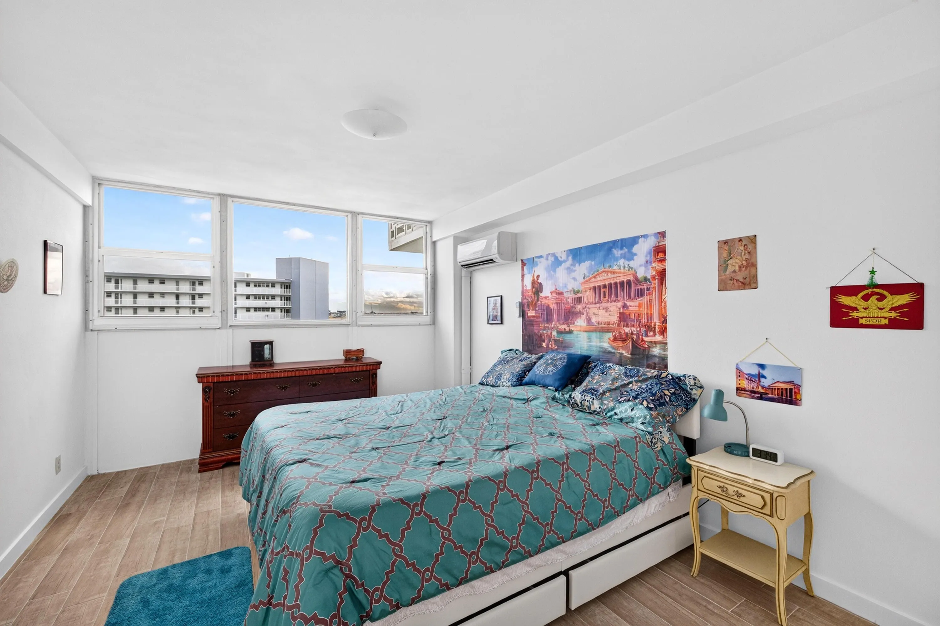 1900 S OCEAN Drive #1503