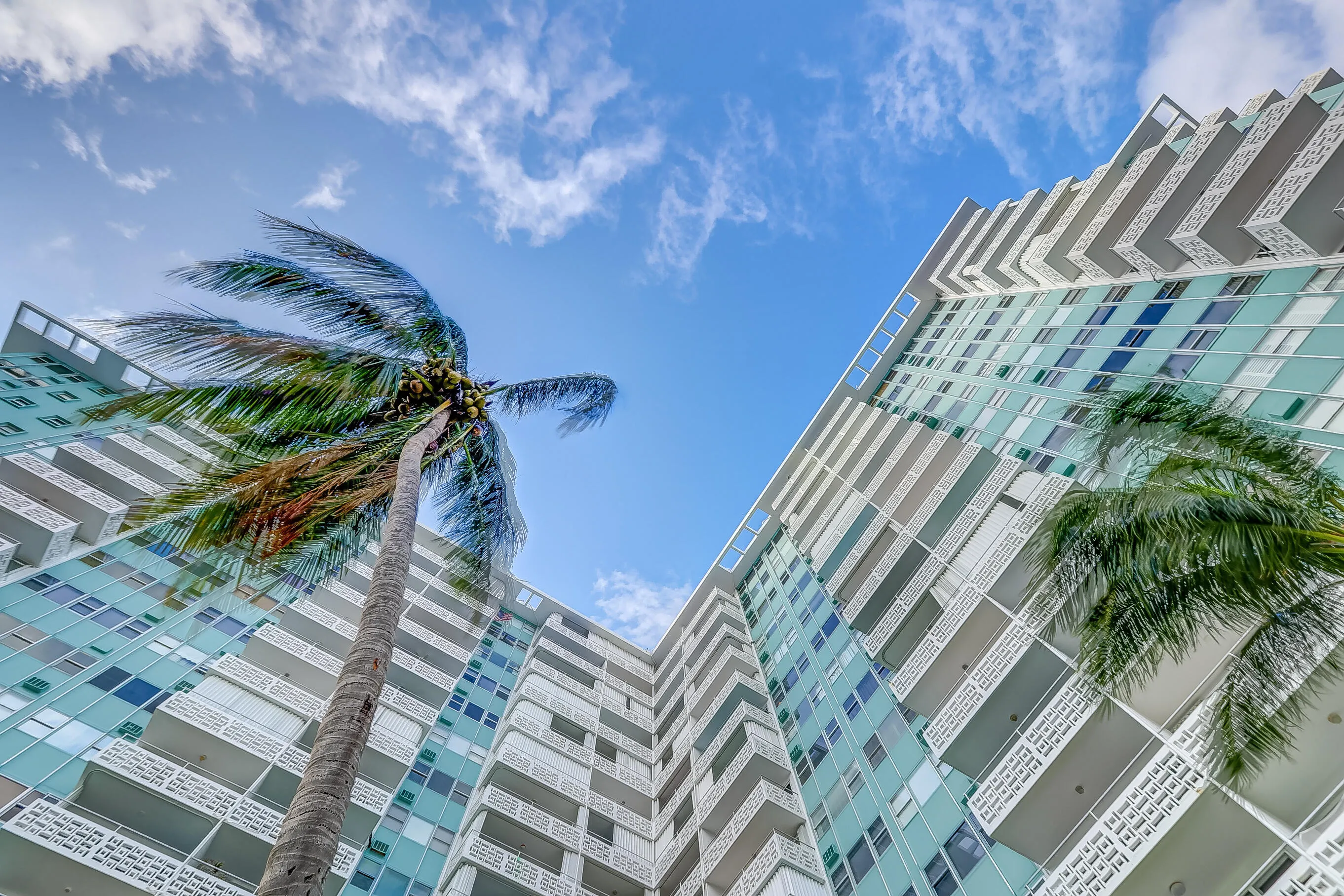 1900 S OCEAN Drive #1503