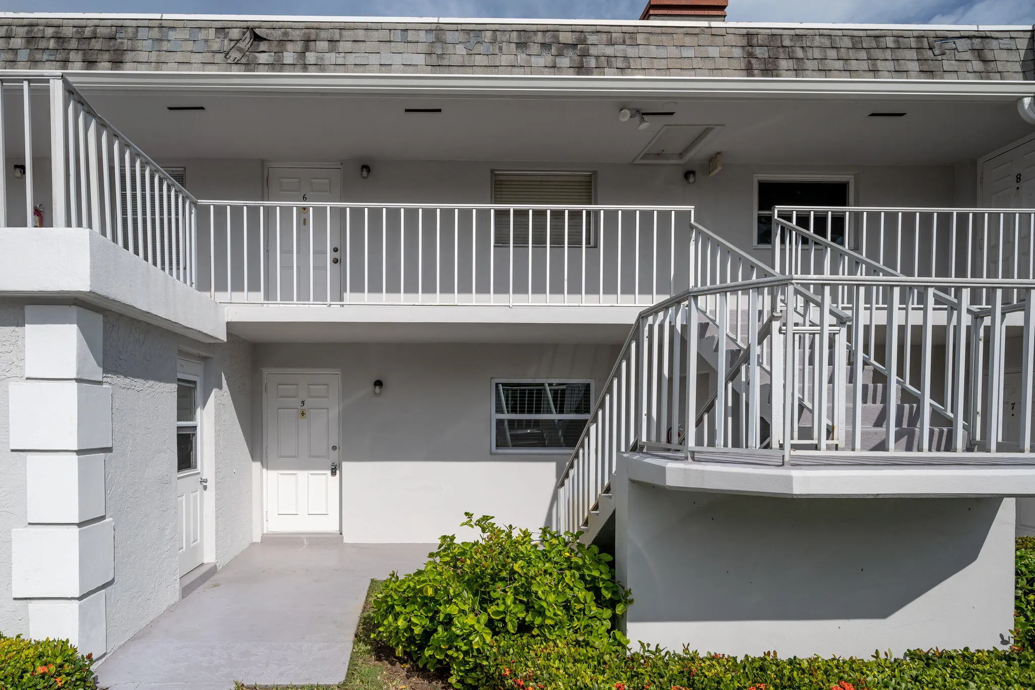1166 6TH Avenue #B5