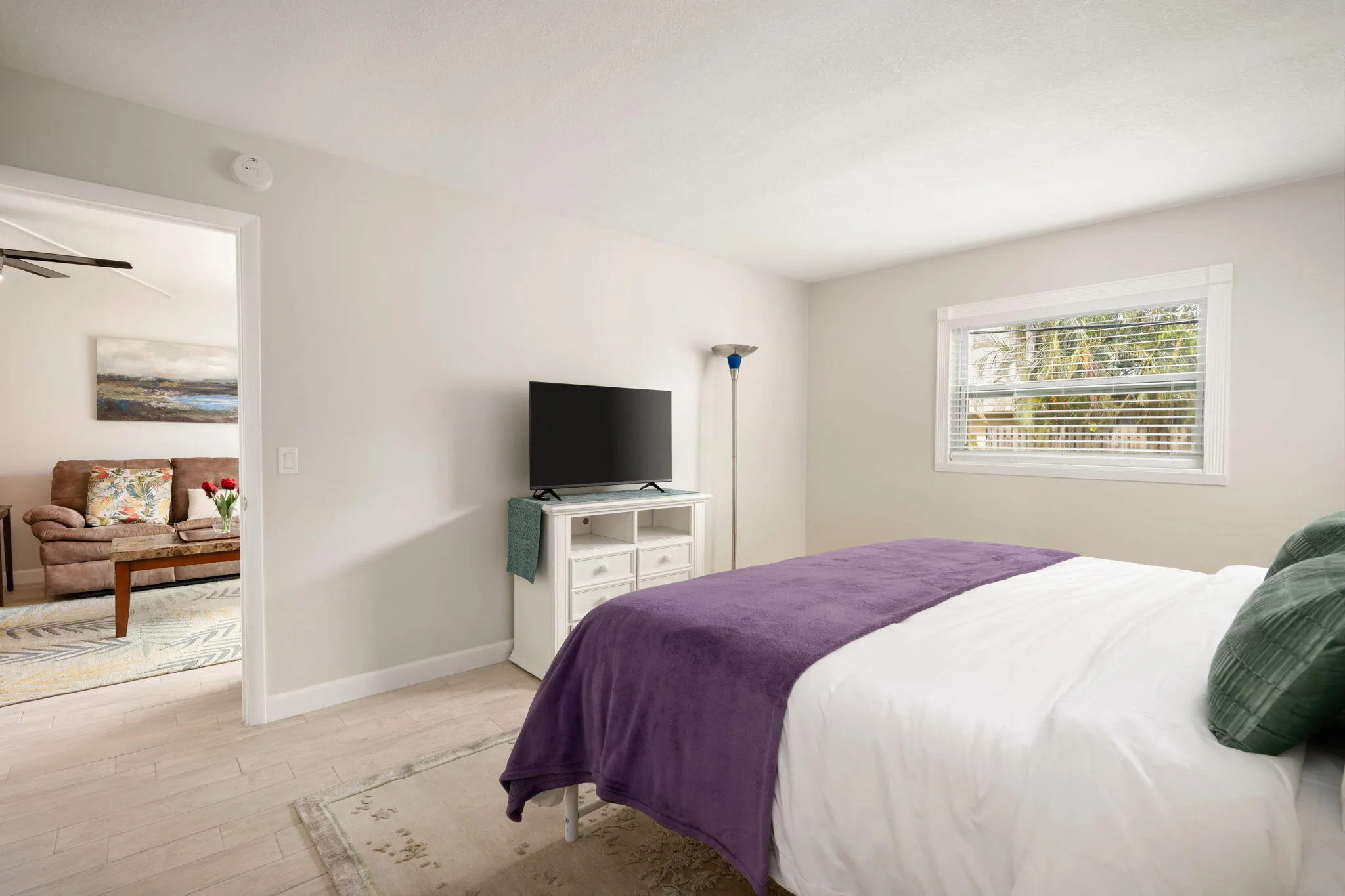 1166 6TH Avenue #B5