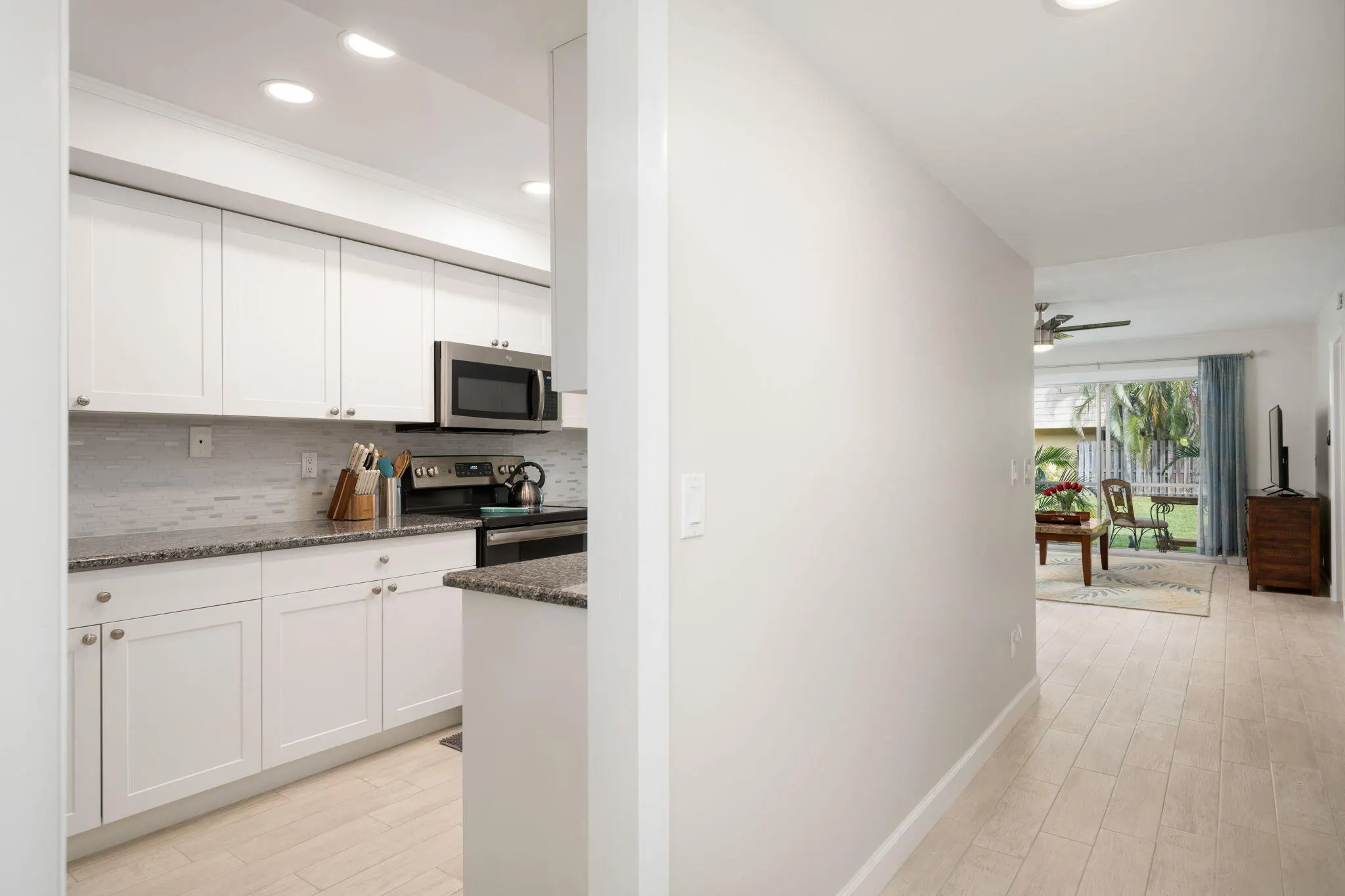 1166 6TH Avenue #B5