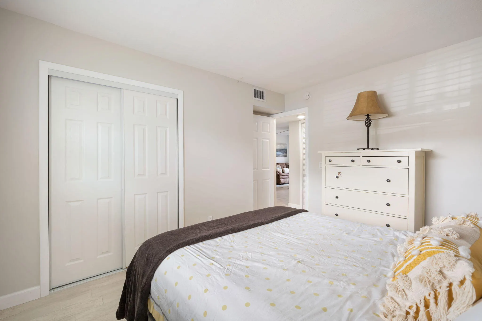 1166 6TH Avenue #B5