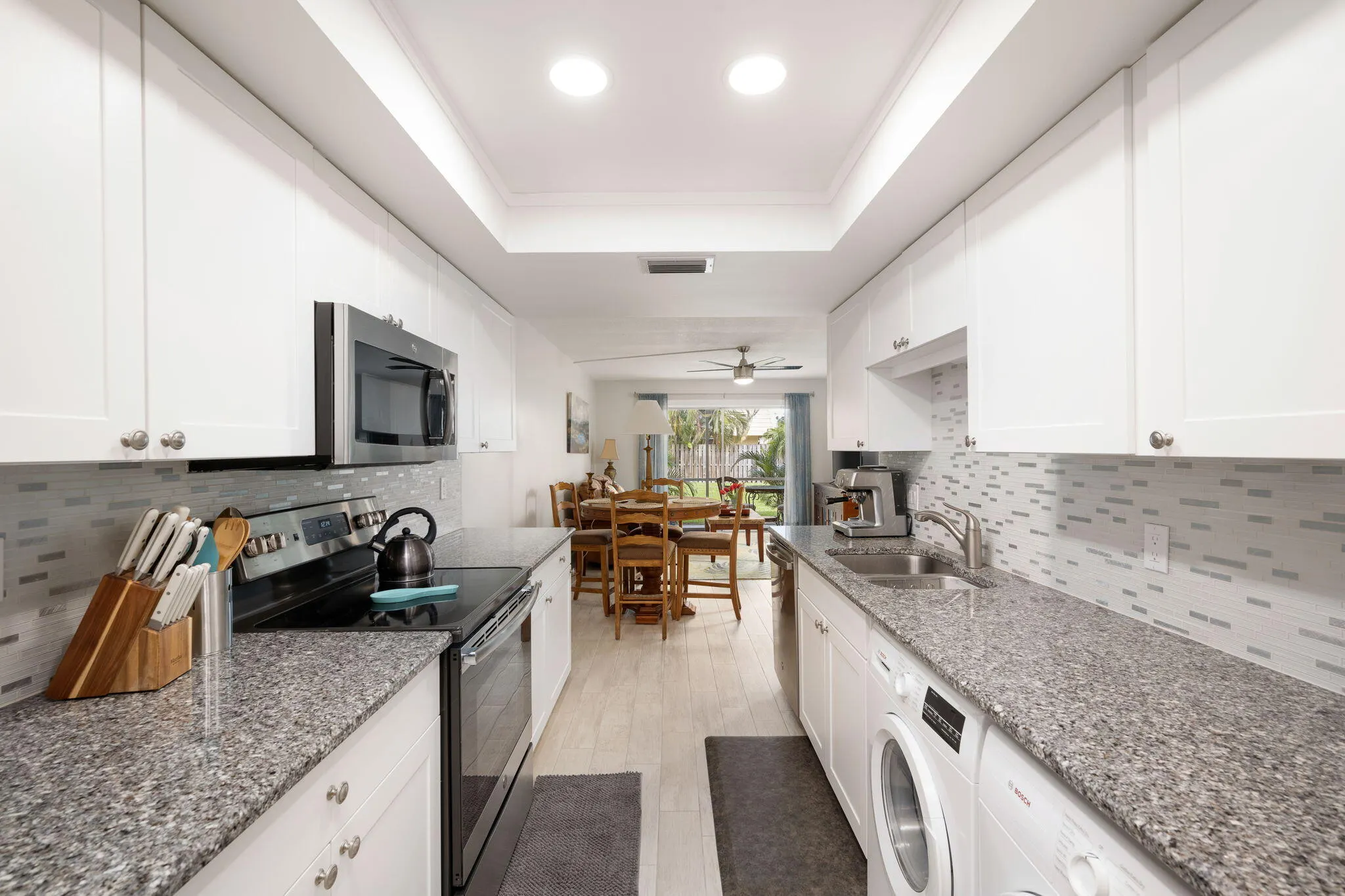 1166 6TH Avenue #B5