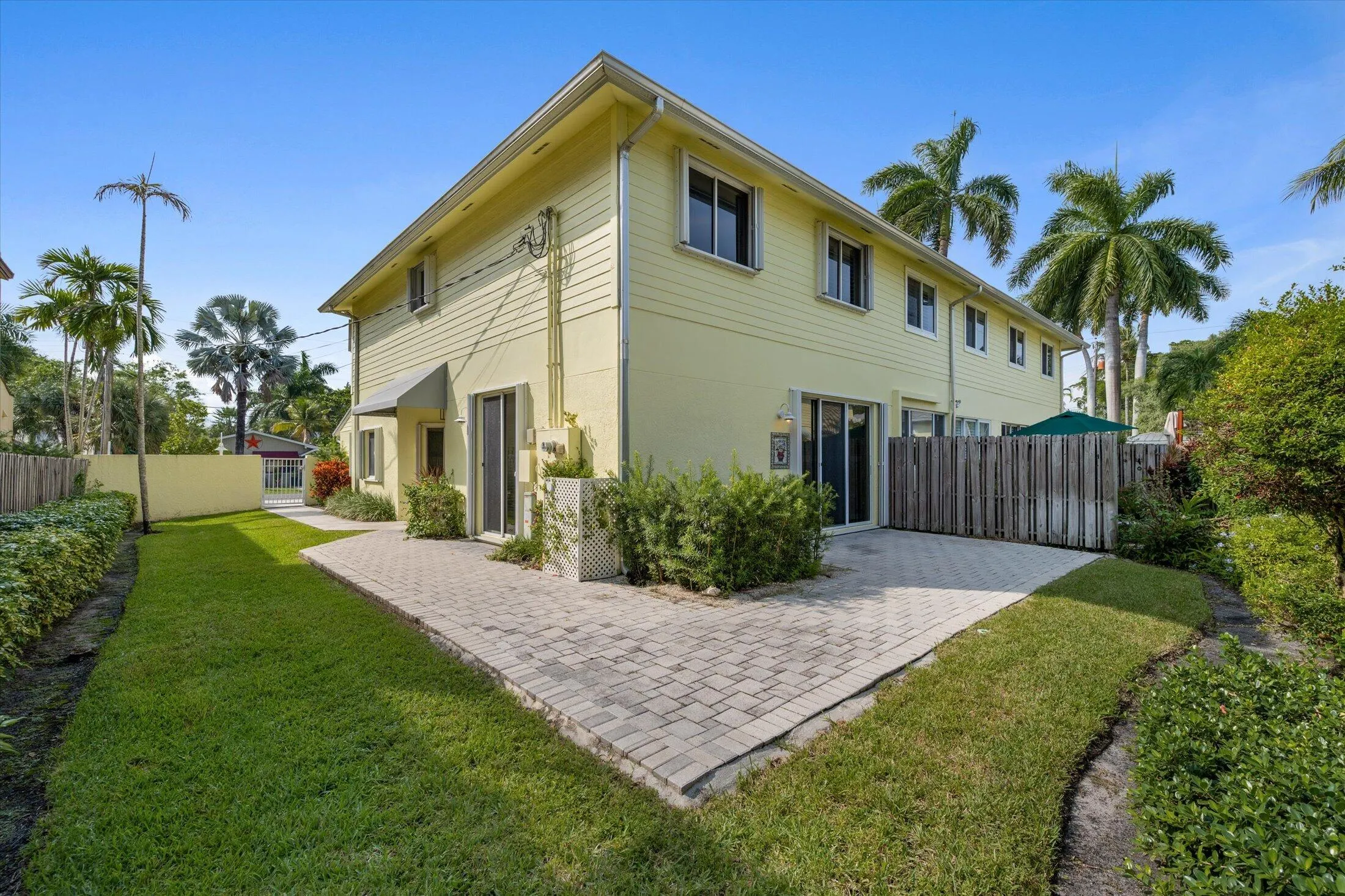 604 SW 8TH Avenue