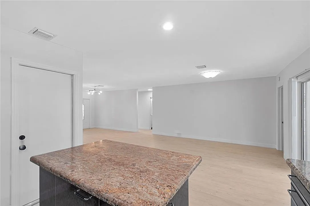 807 NW 7TH Street