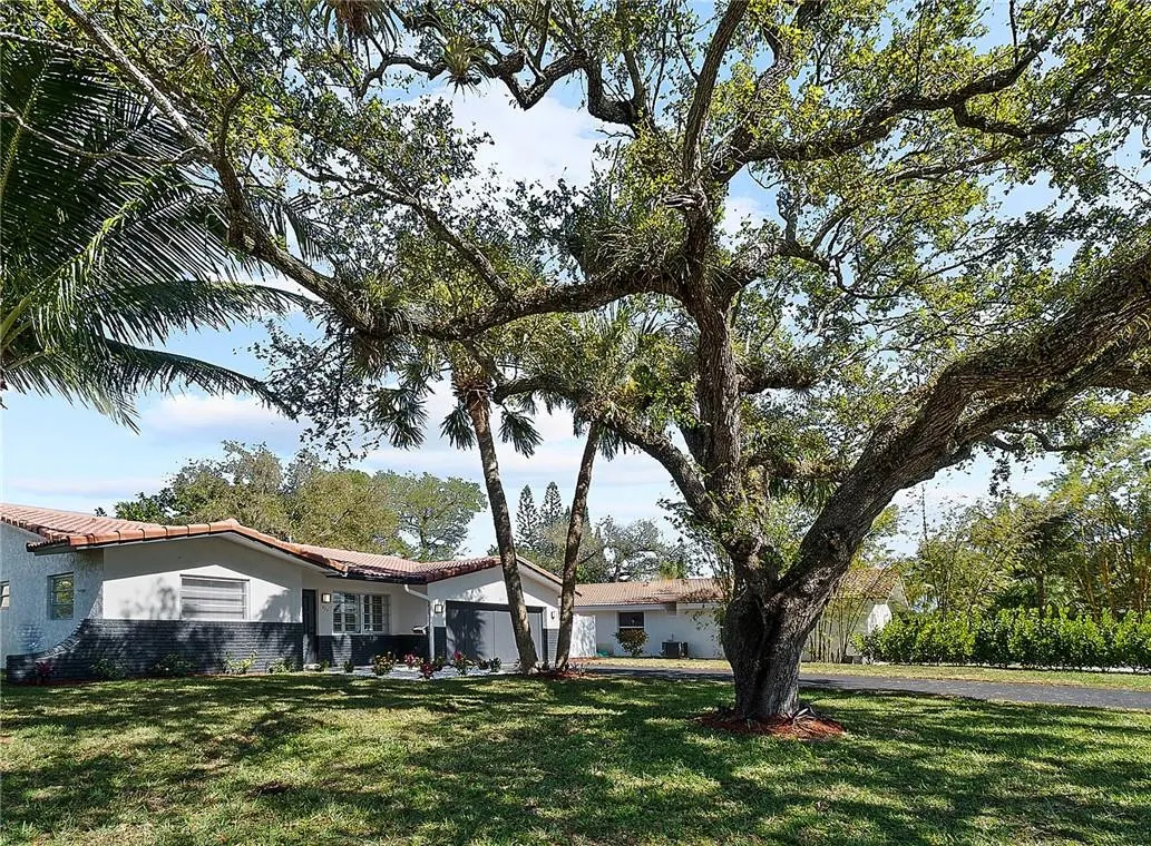 807 NW 7TH Street
