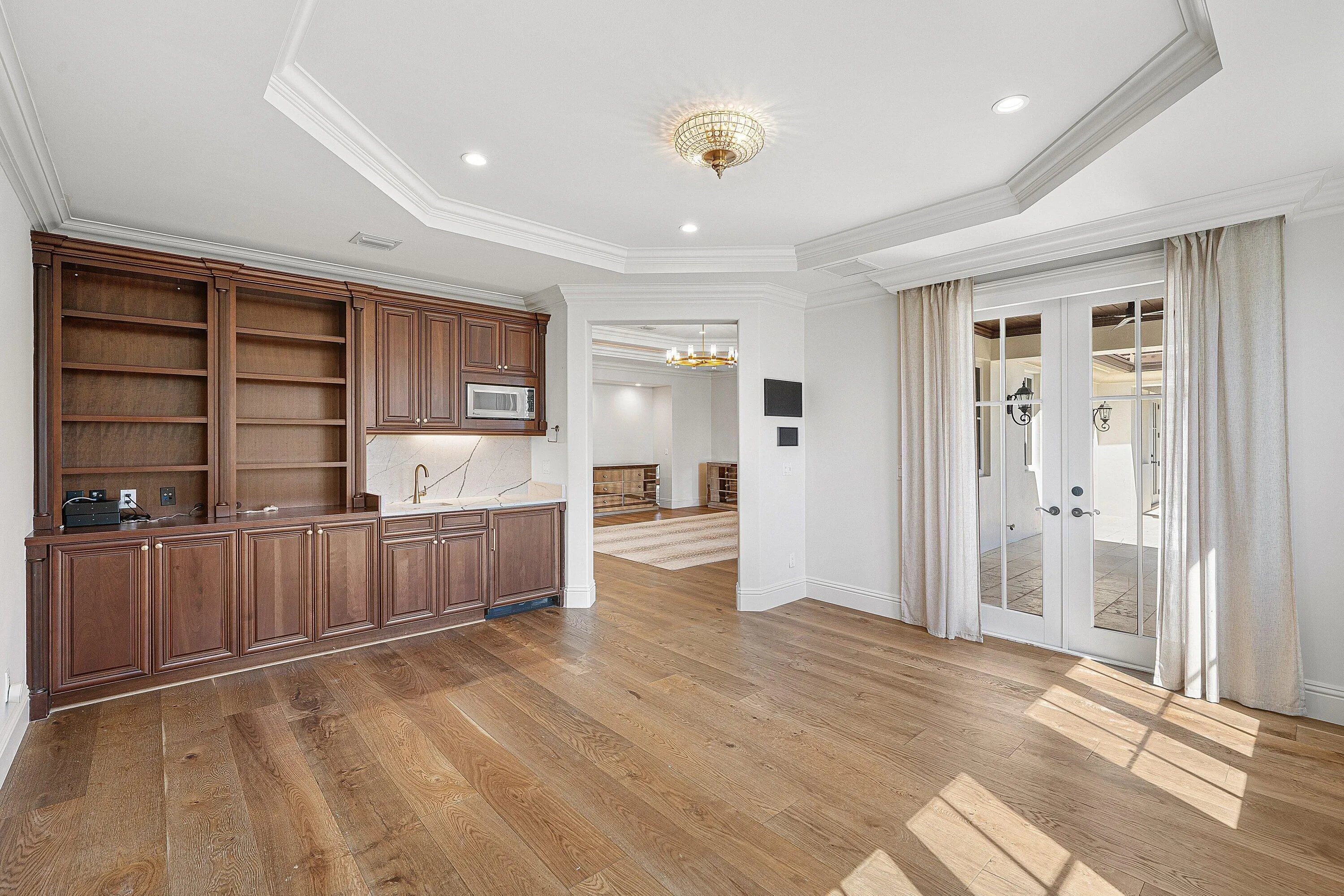 540 GOLDEN HARBOUR Drive