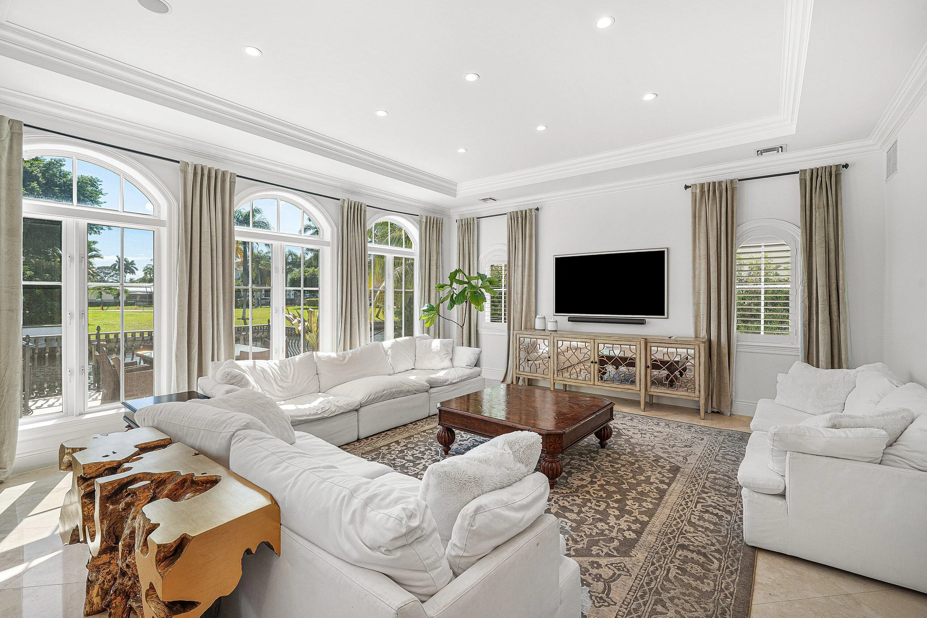 540 GOLDEN HARBOUR Drive