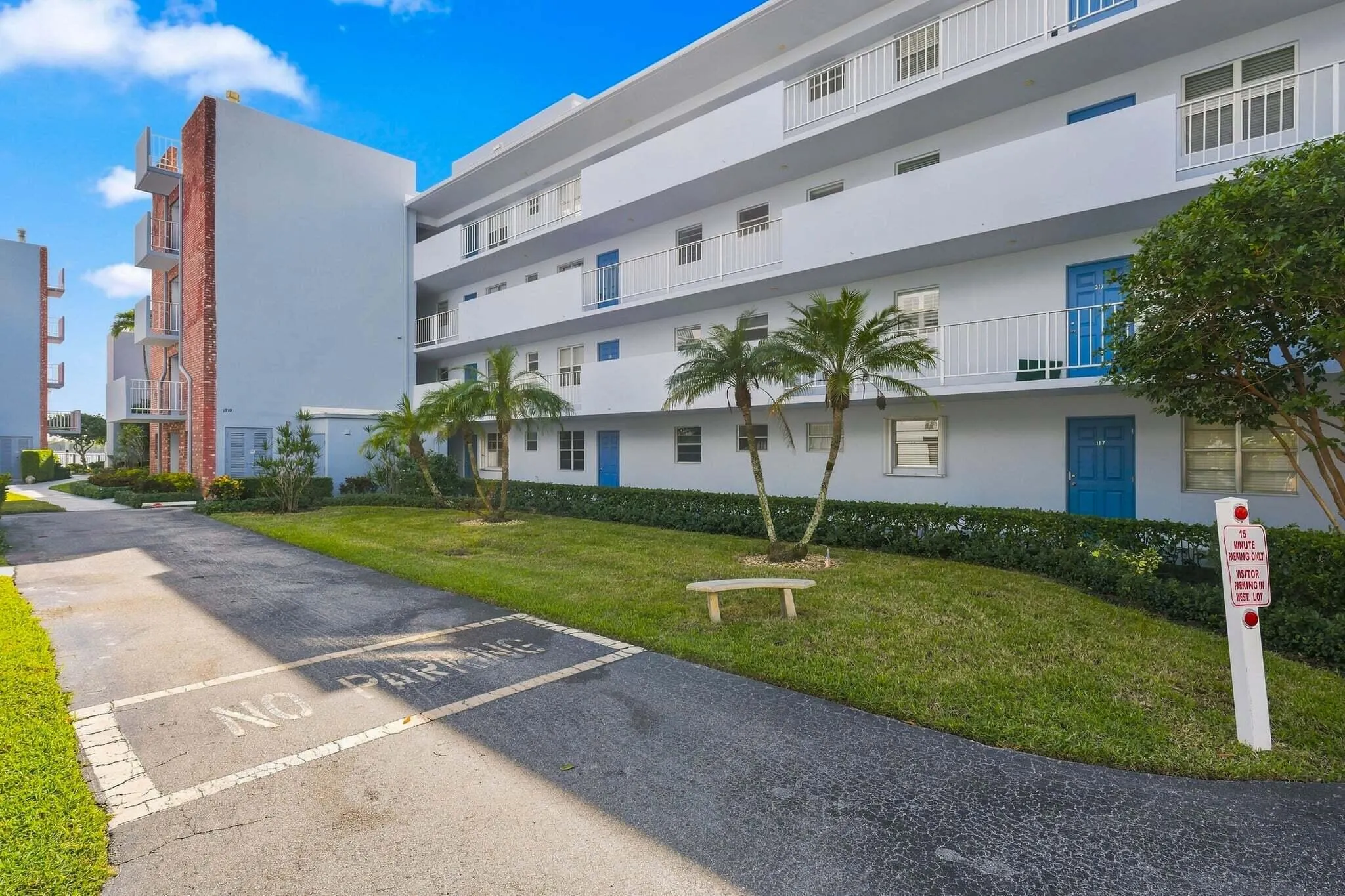 1810 NEW PALM Way #316