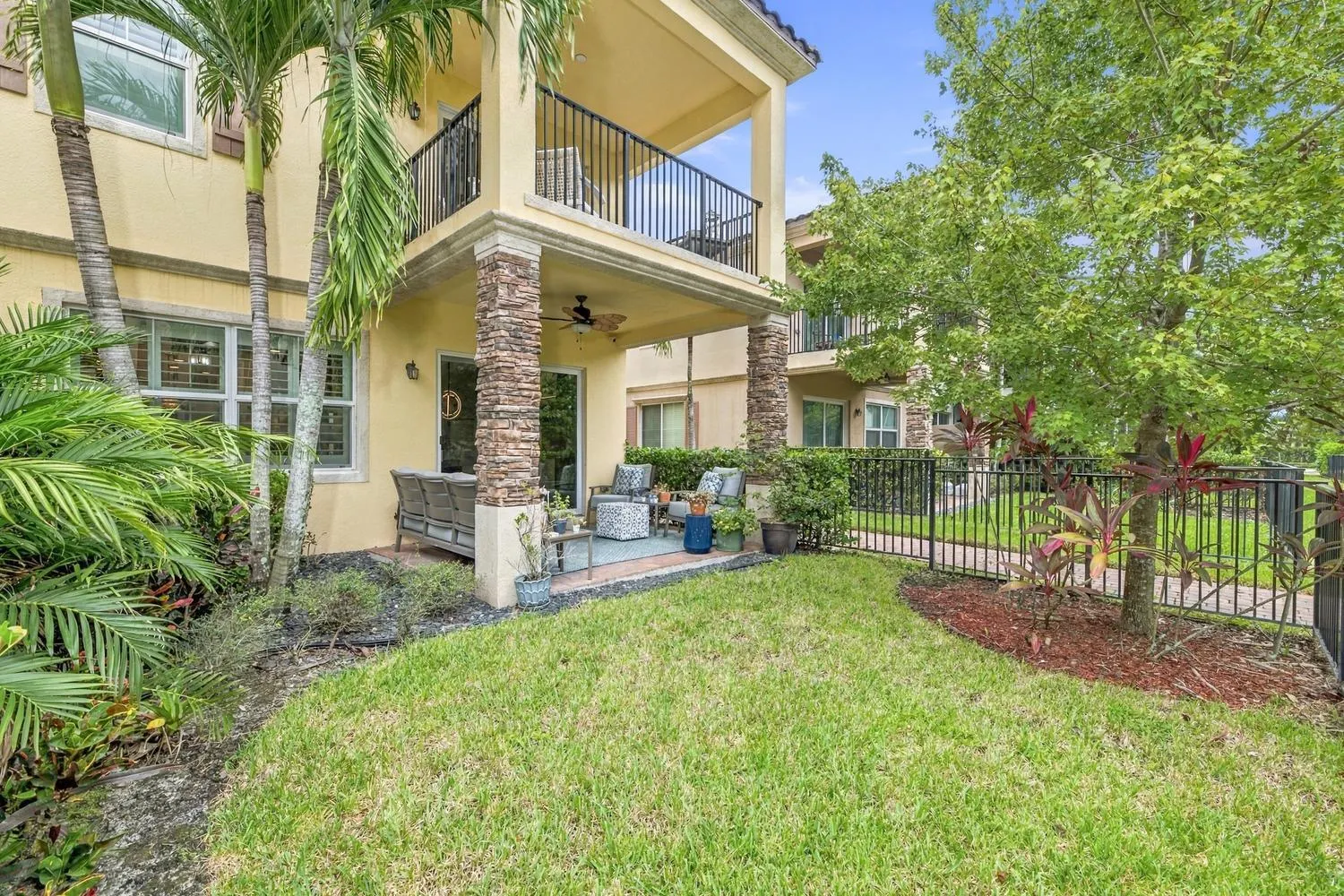 15844 BINKS POINTE Terrace