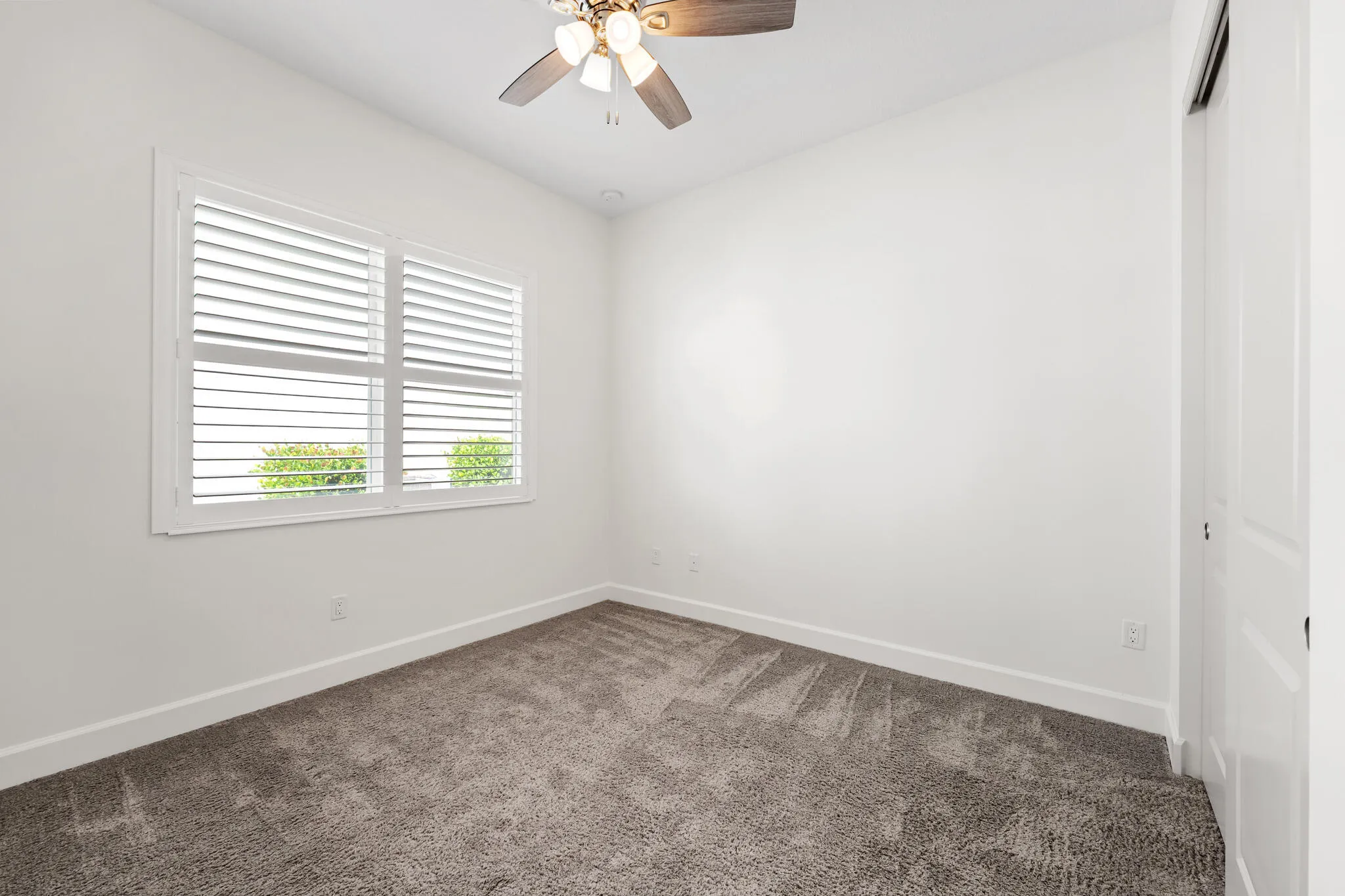 15199 Goldfinch Circle