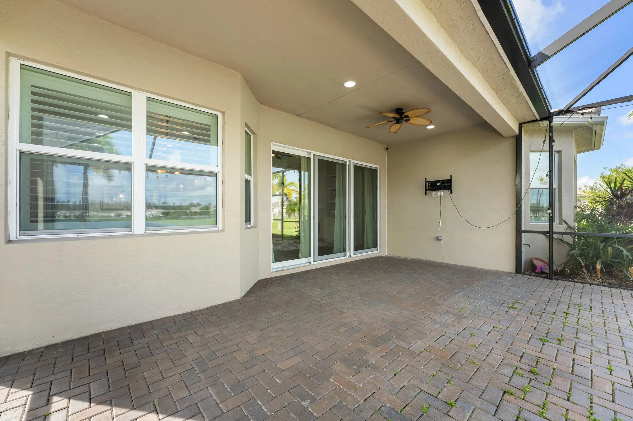 15199 Goldfinch Circle