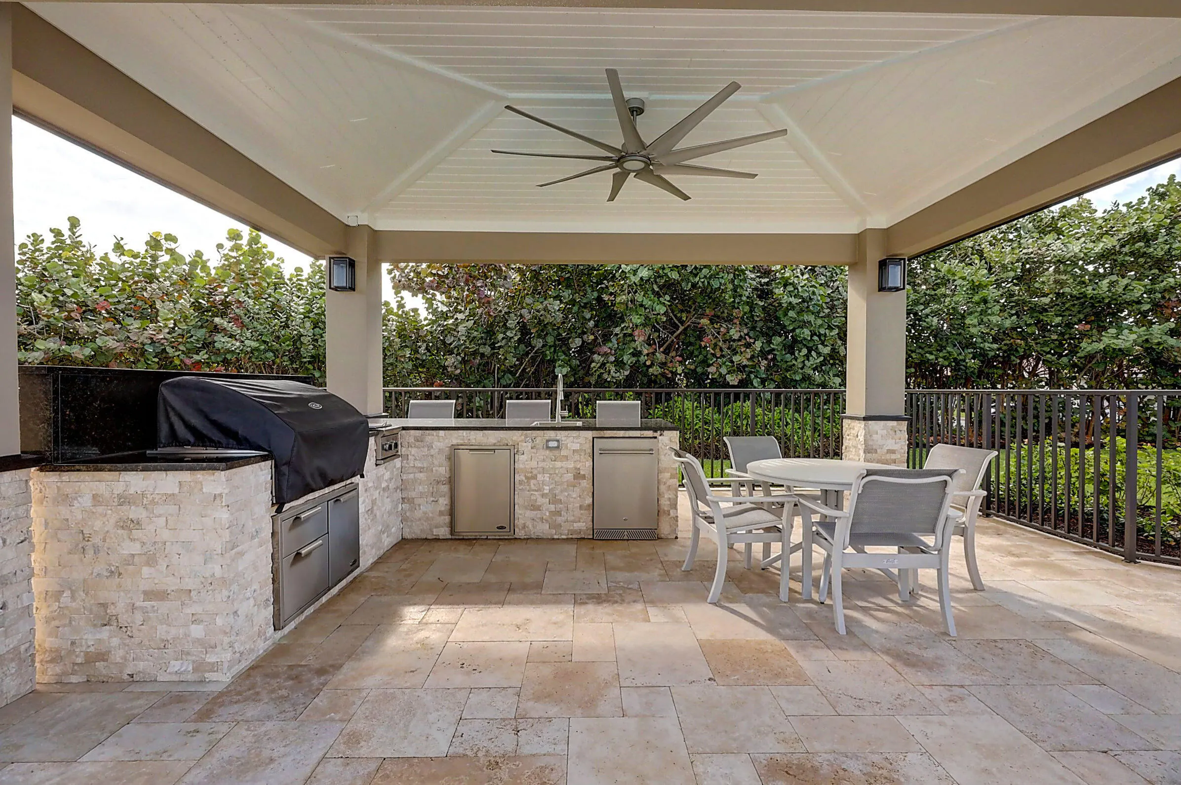 4000 N HIGHWAY A1A #301