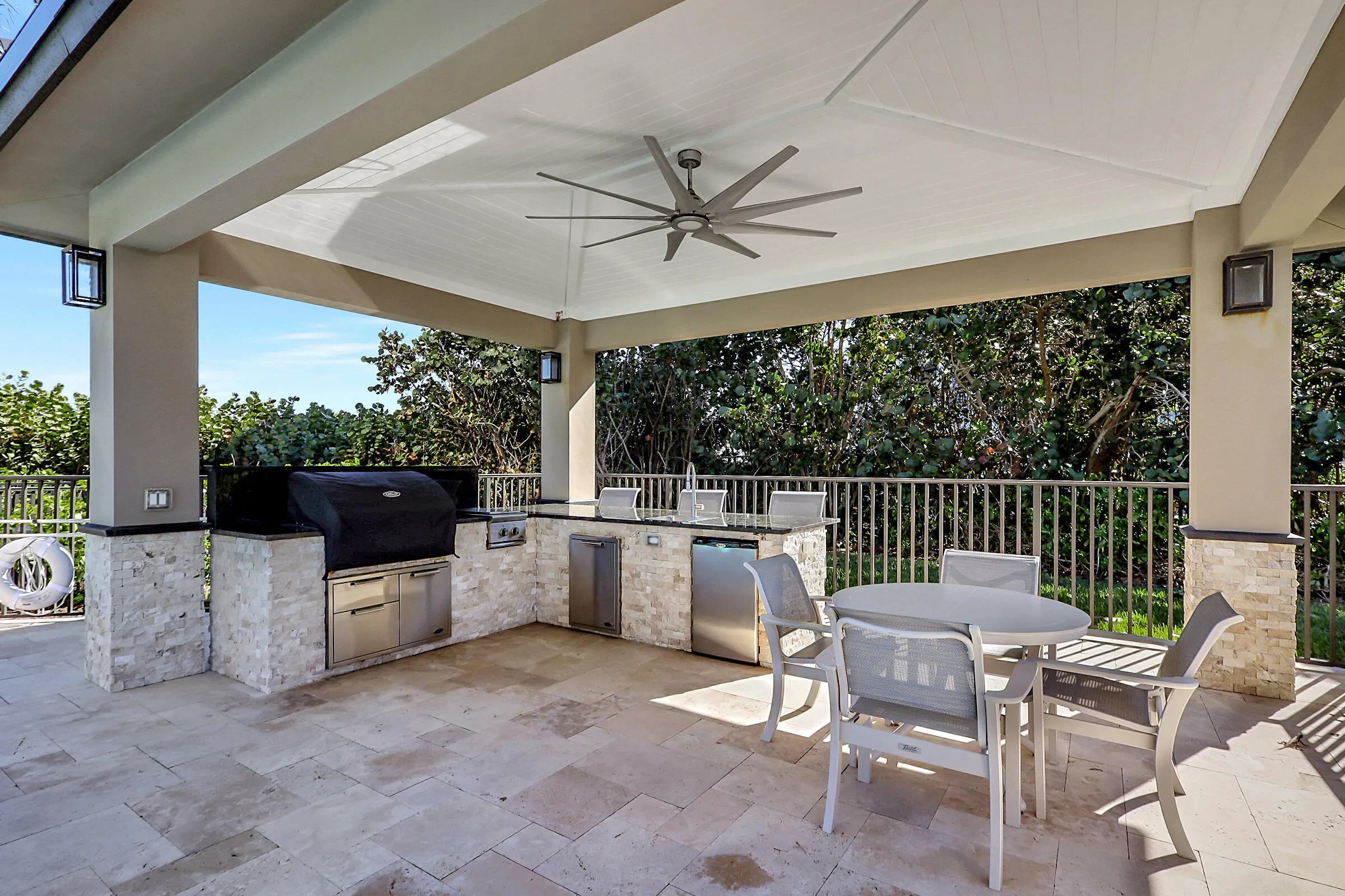 4000 N HIGHWAY A1A #301
