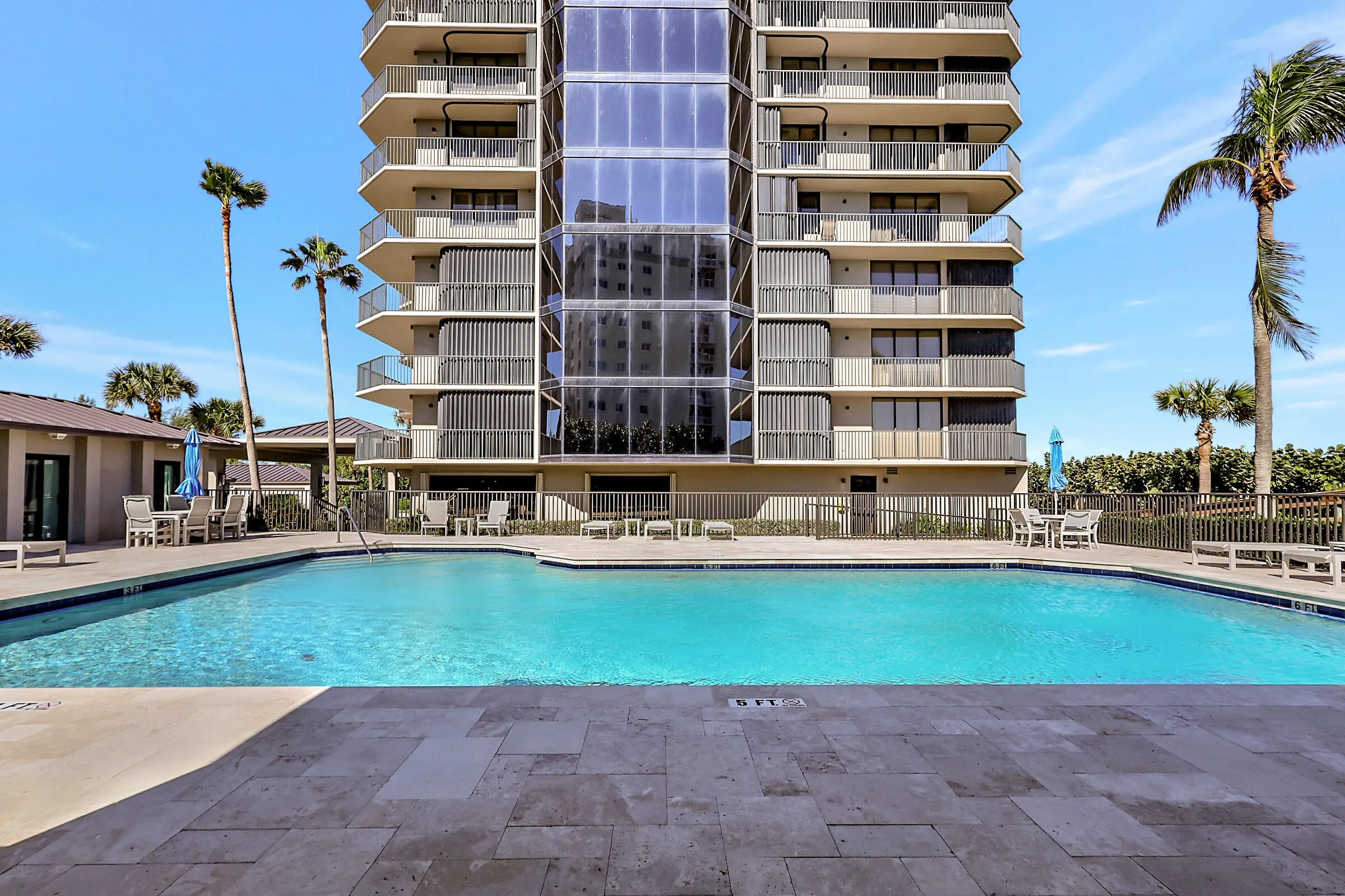 4000 N HIGHWAY A1A #301