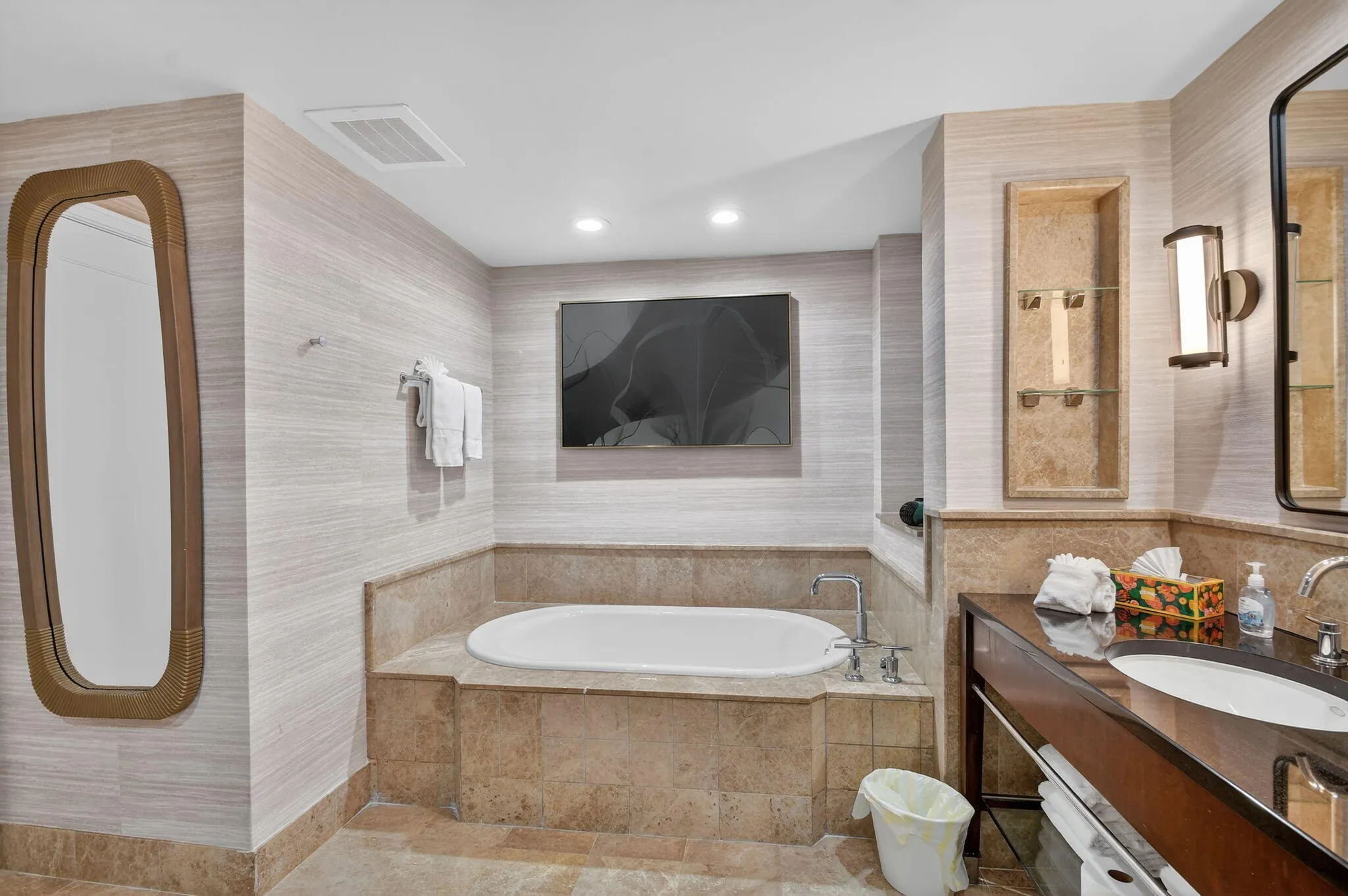 3800 N OCEAN Drive #414