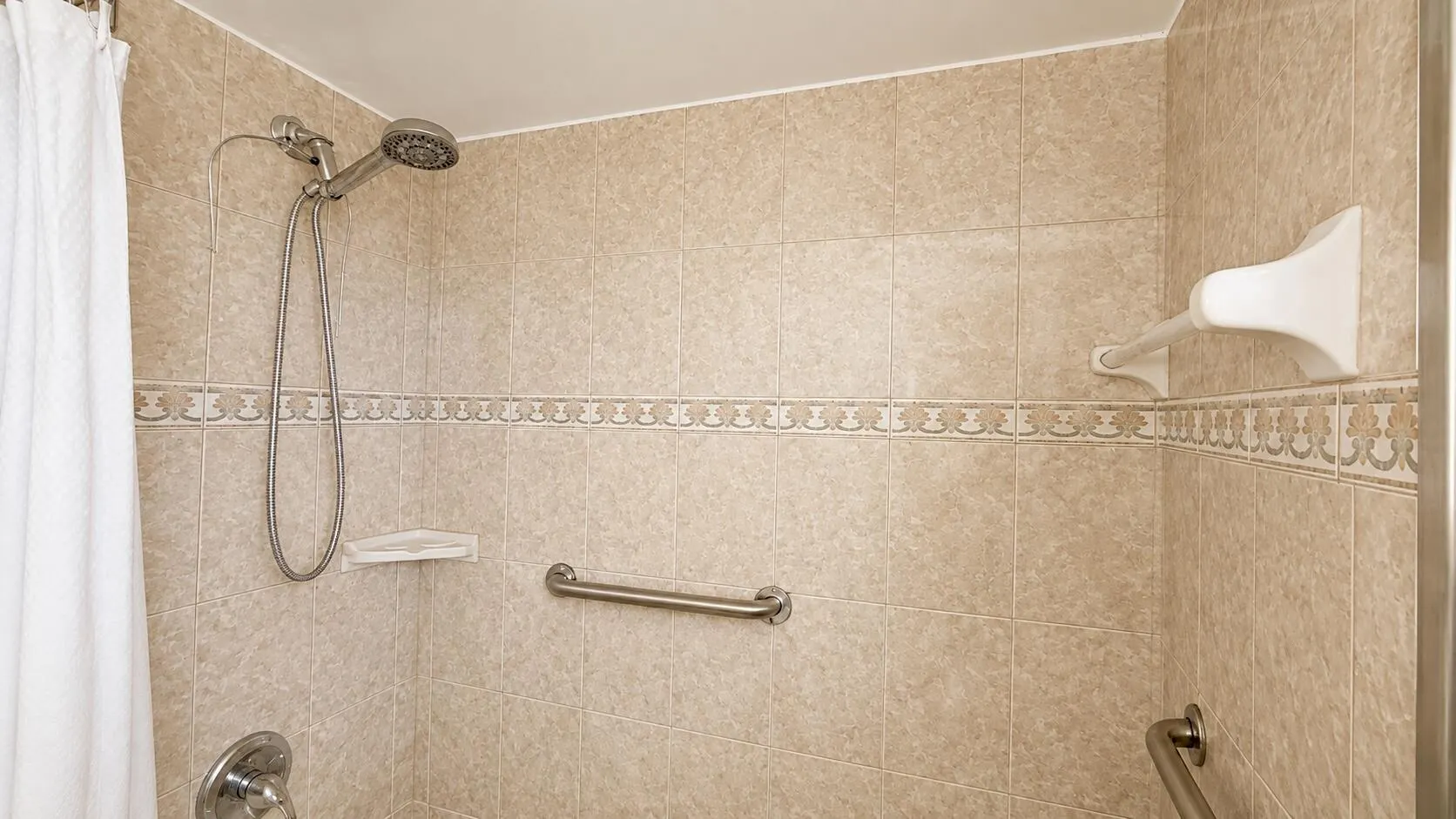 210 174TH Street #1901