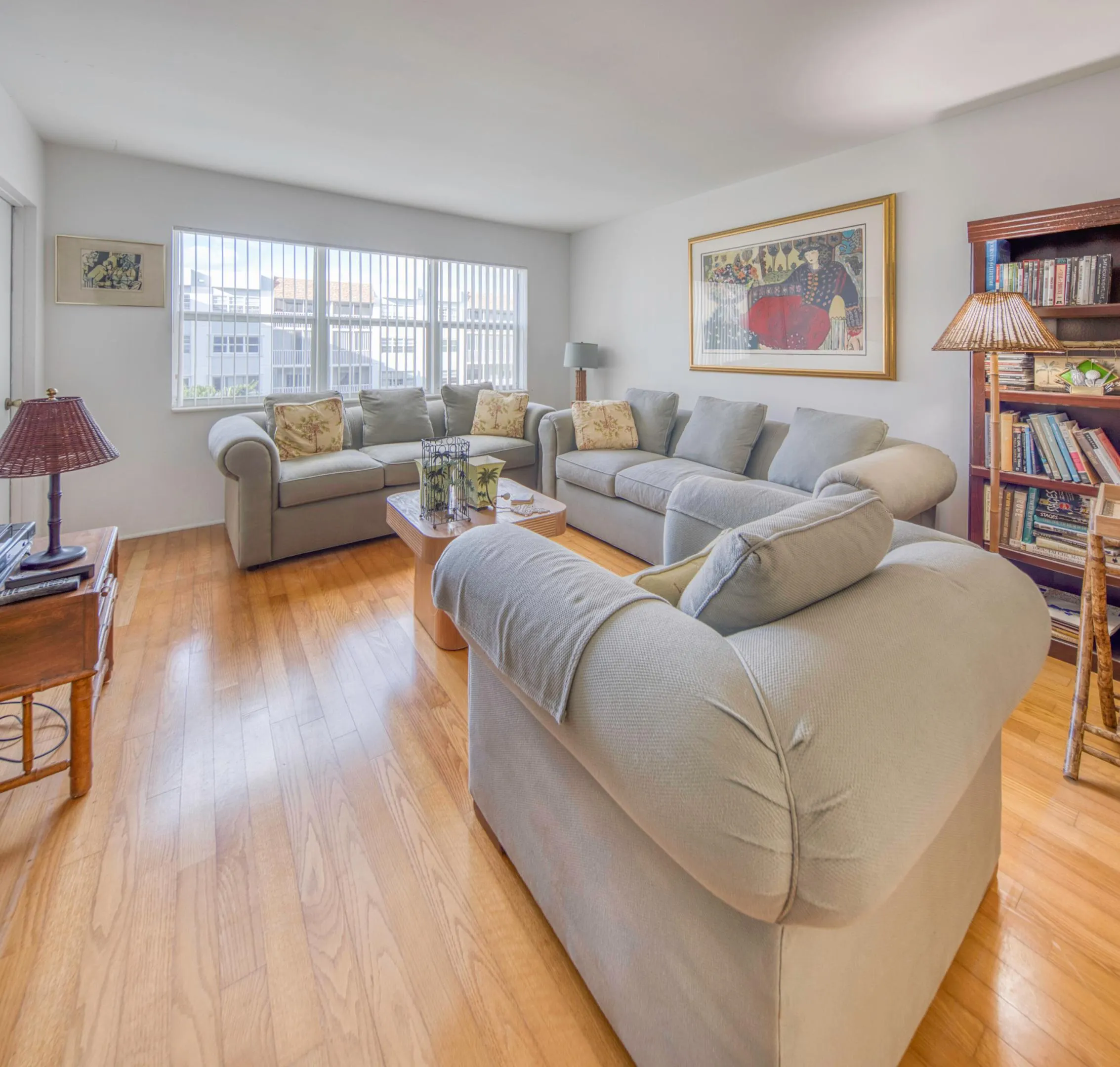 1516 S LAKESIDE Drive #310