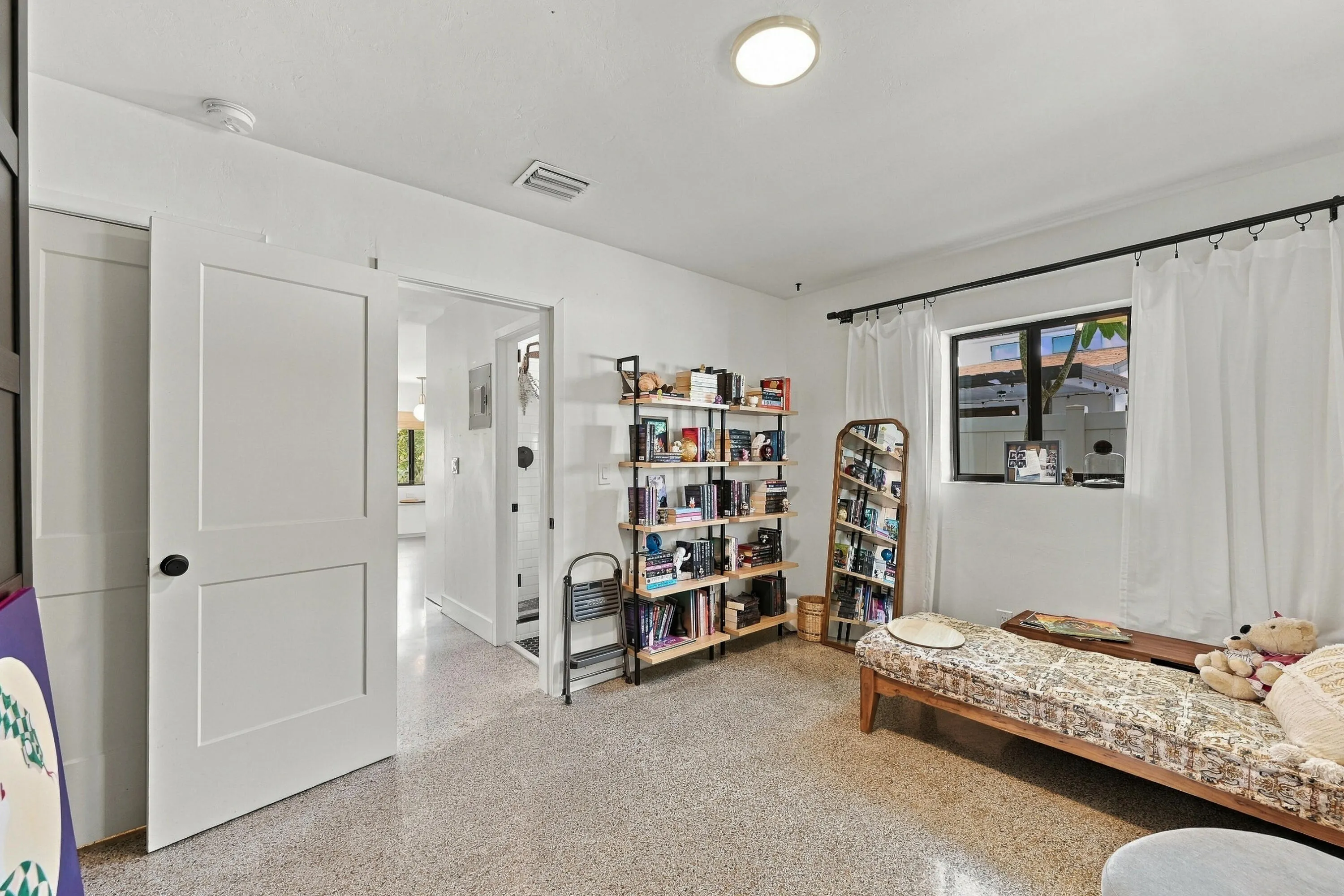 501 NW 25TH Street #A