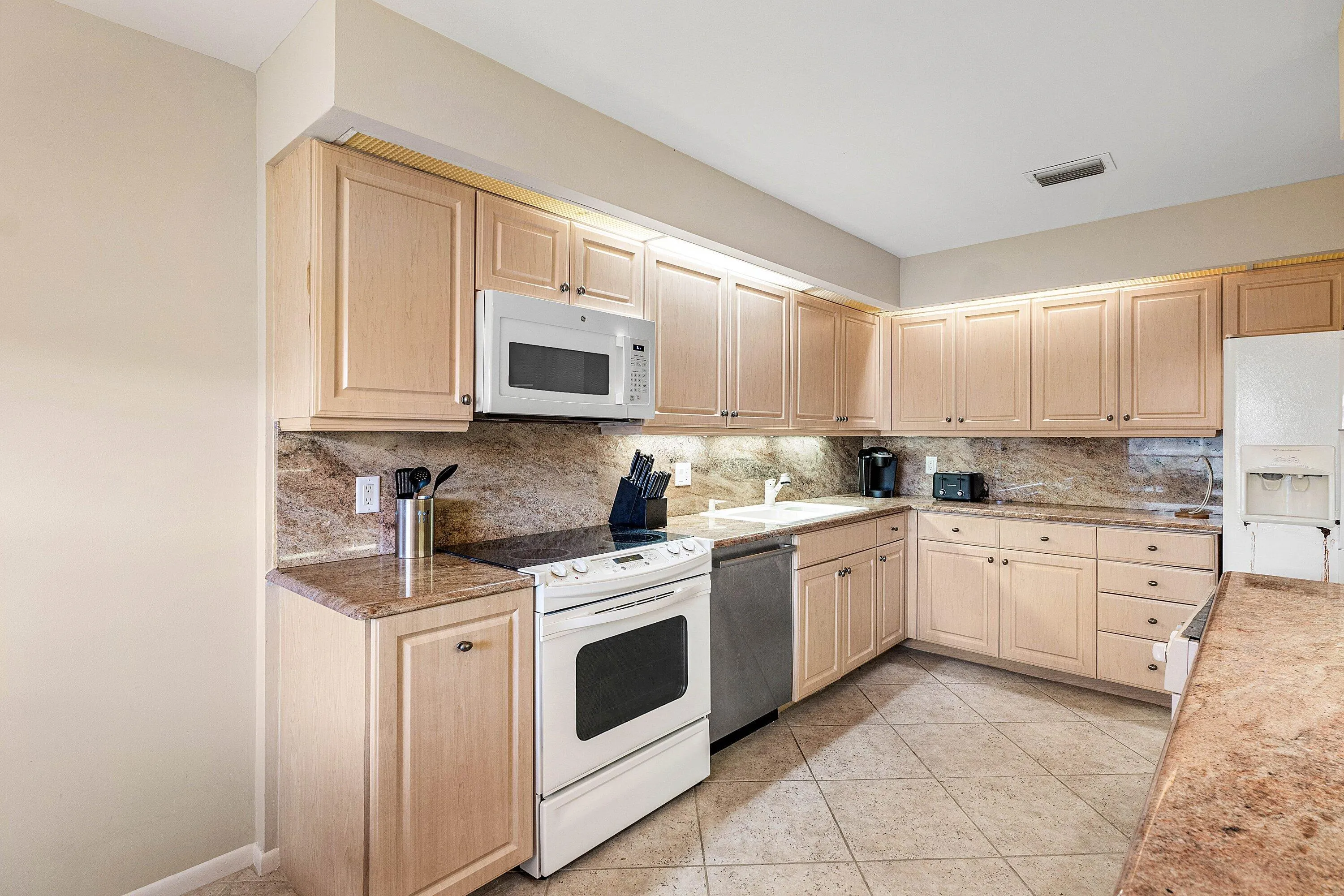 53 EASTGATE Drive #B