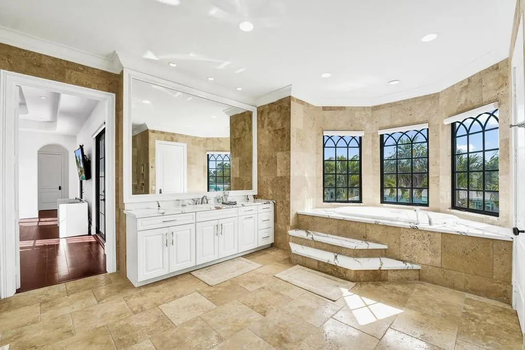 2340 NE 47TH Street