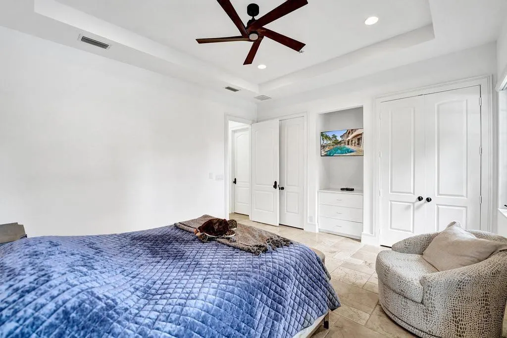 2340 NE 47TH Street