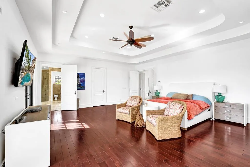 2340 NE 47TH Street