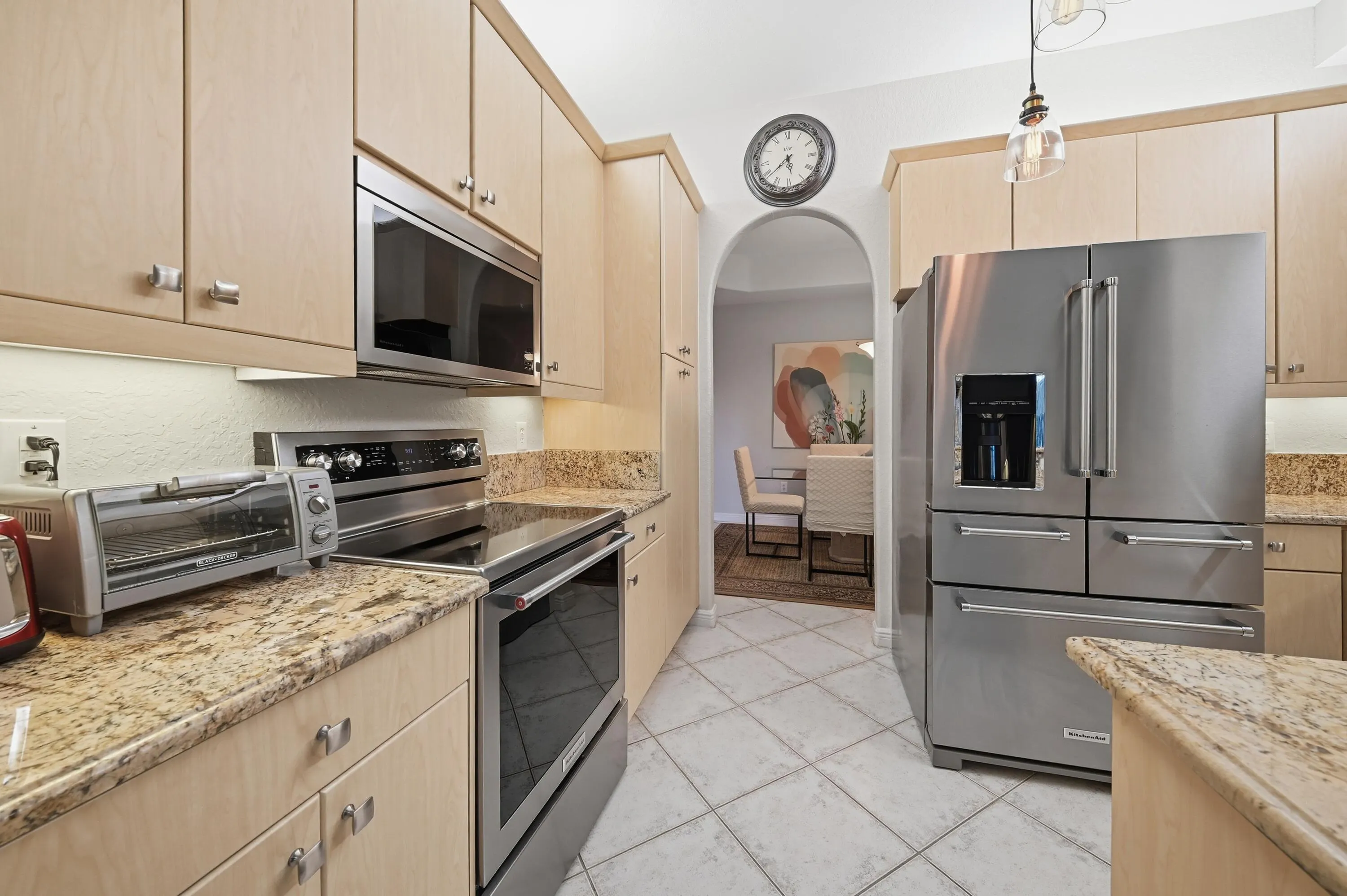 7986 EXETER Boulevard W #101