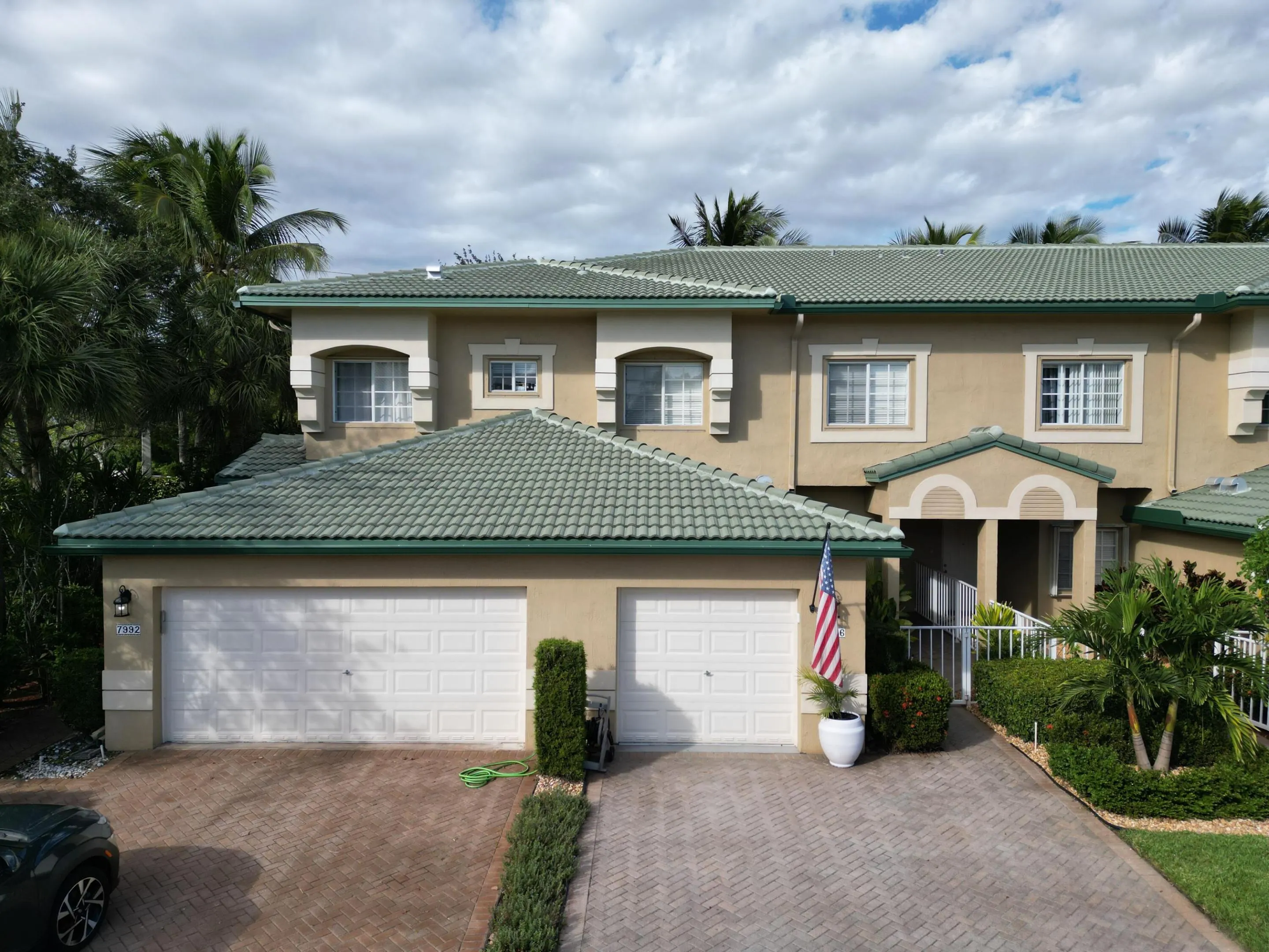 7986 EXETER Boulevard W #101
