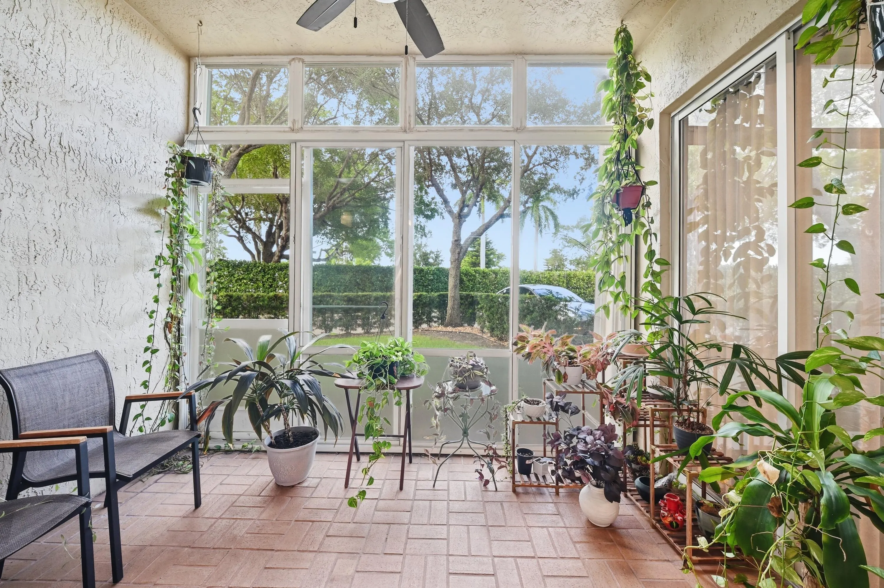 7986 EXETER Boulevard W #101