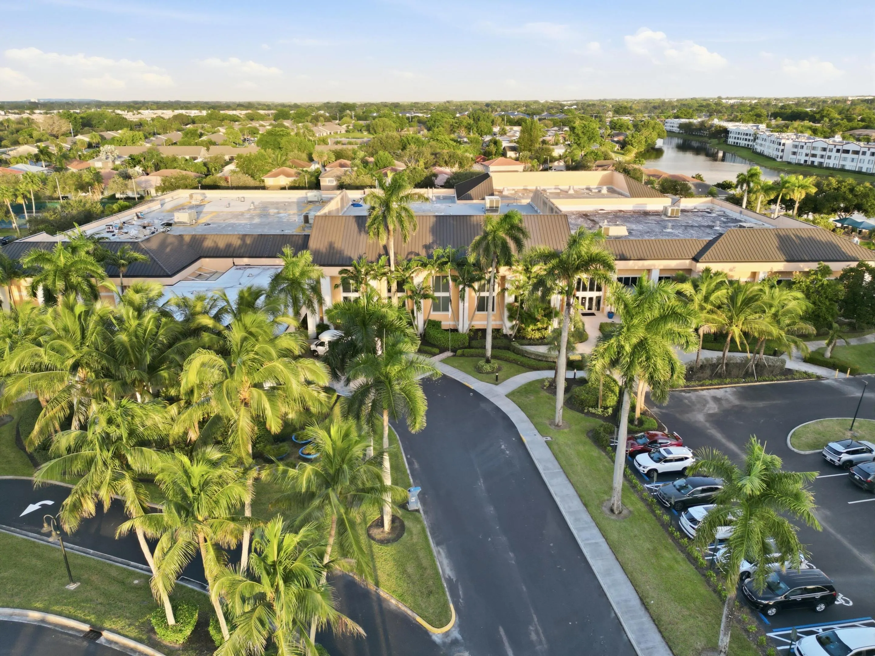 7986 EXETER Boulevard W #101