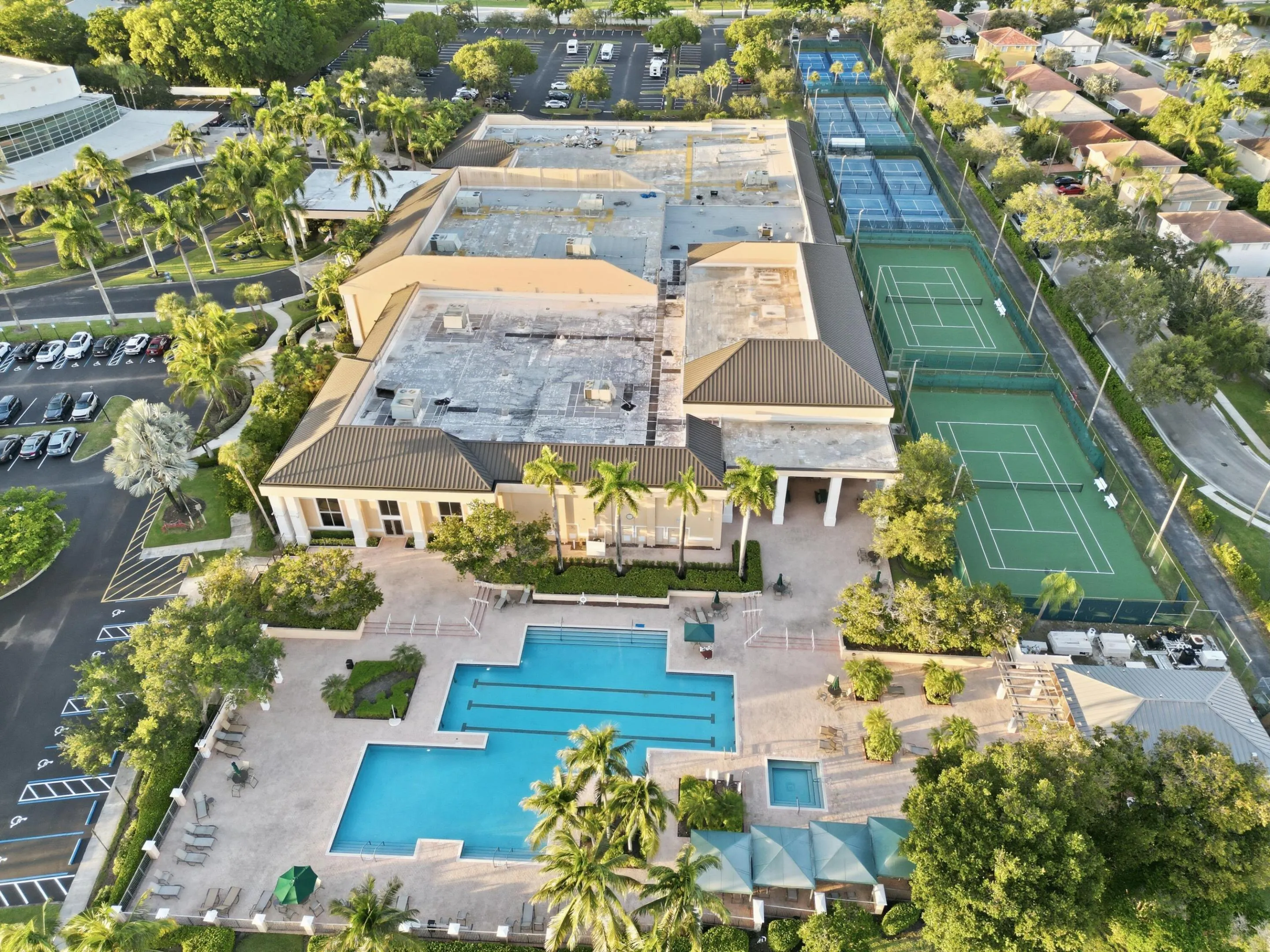 7986 EXETER Boulevard W #101