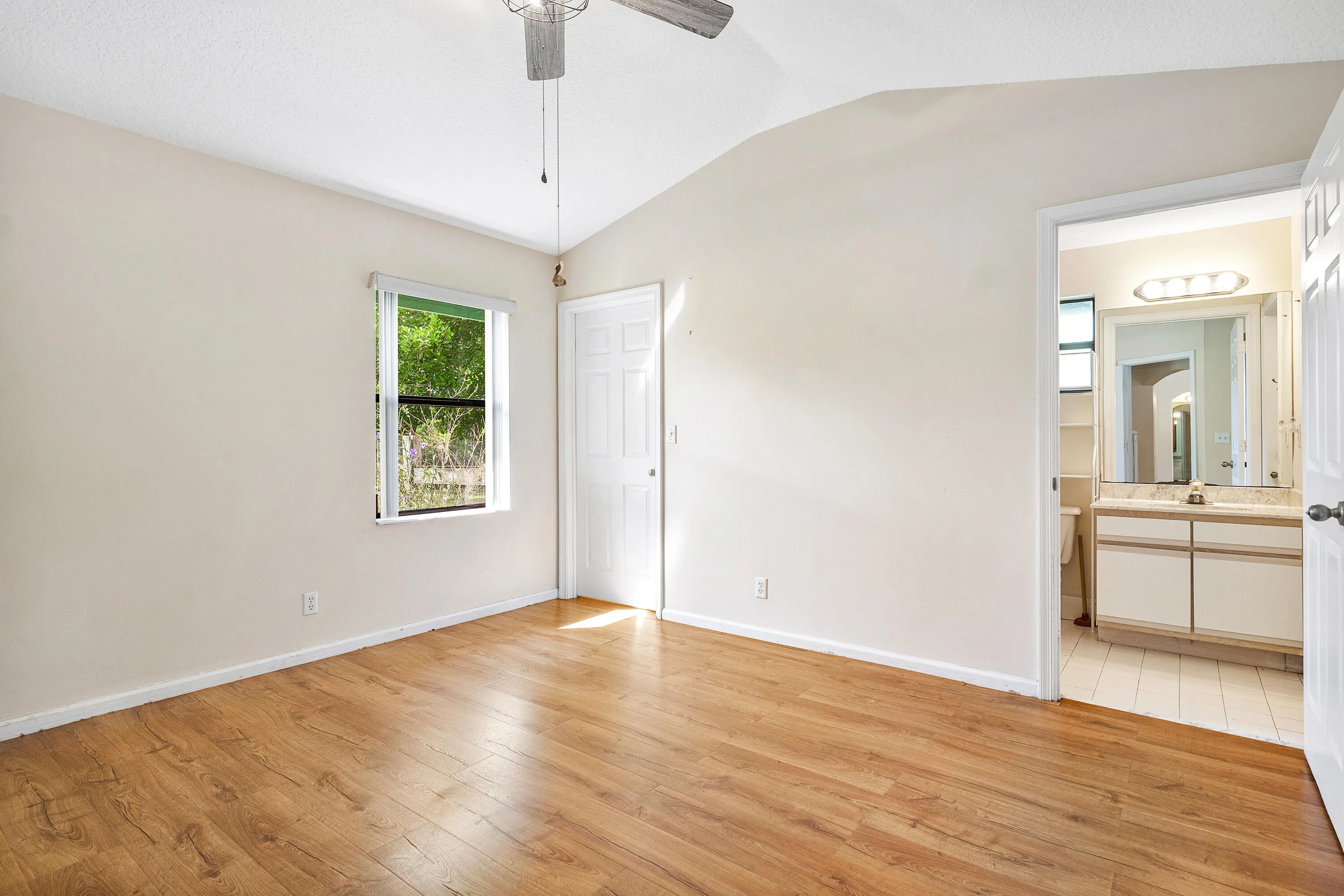 13677 Citrus Grove Boulevard