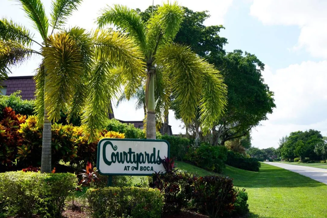 7527 COURTYARD Run E