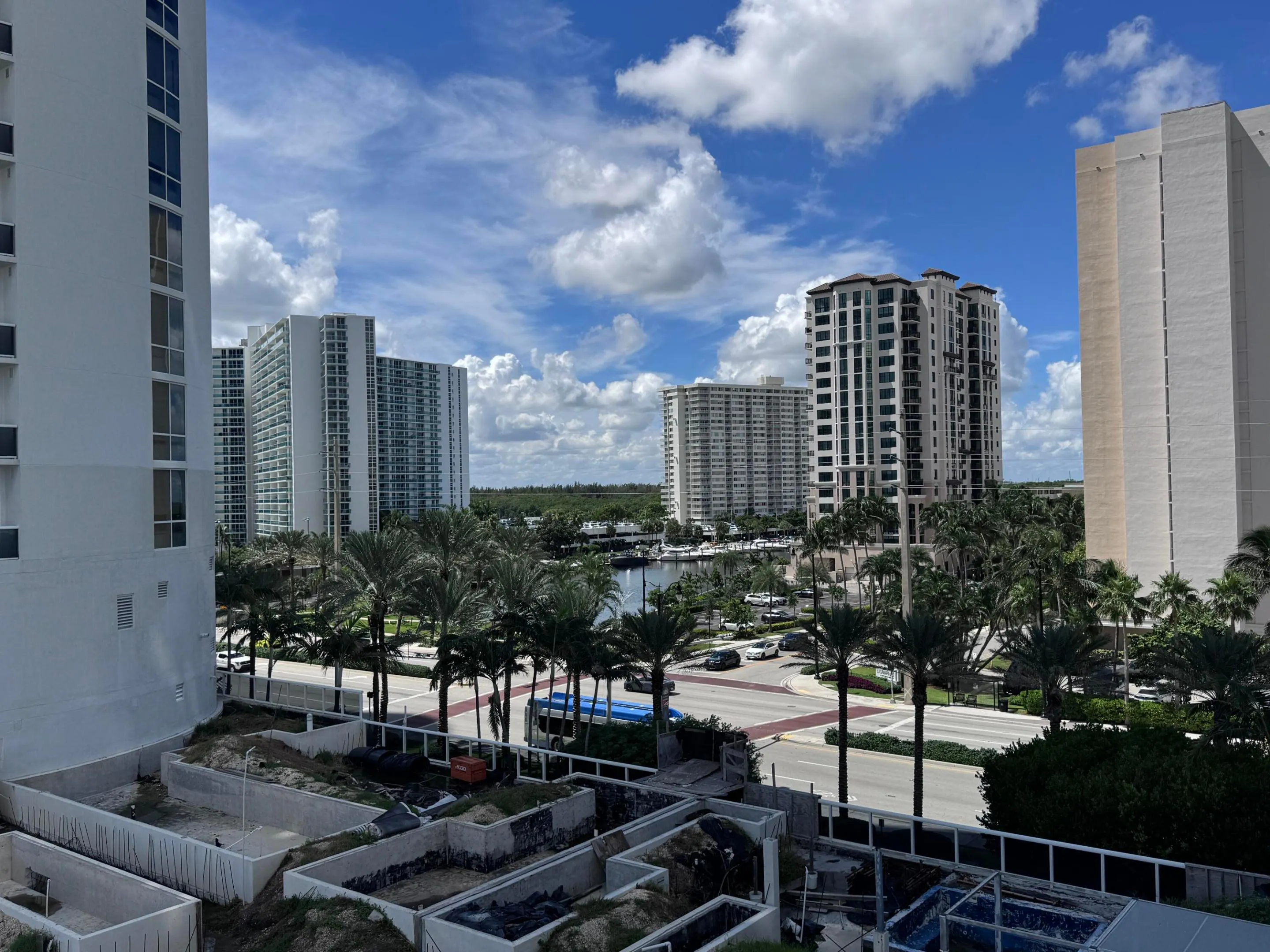 16001 COLLINS Avenue #4002