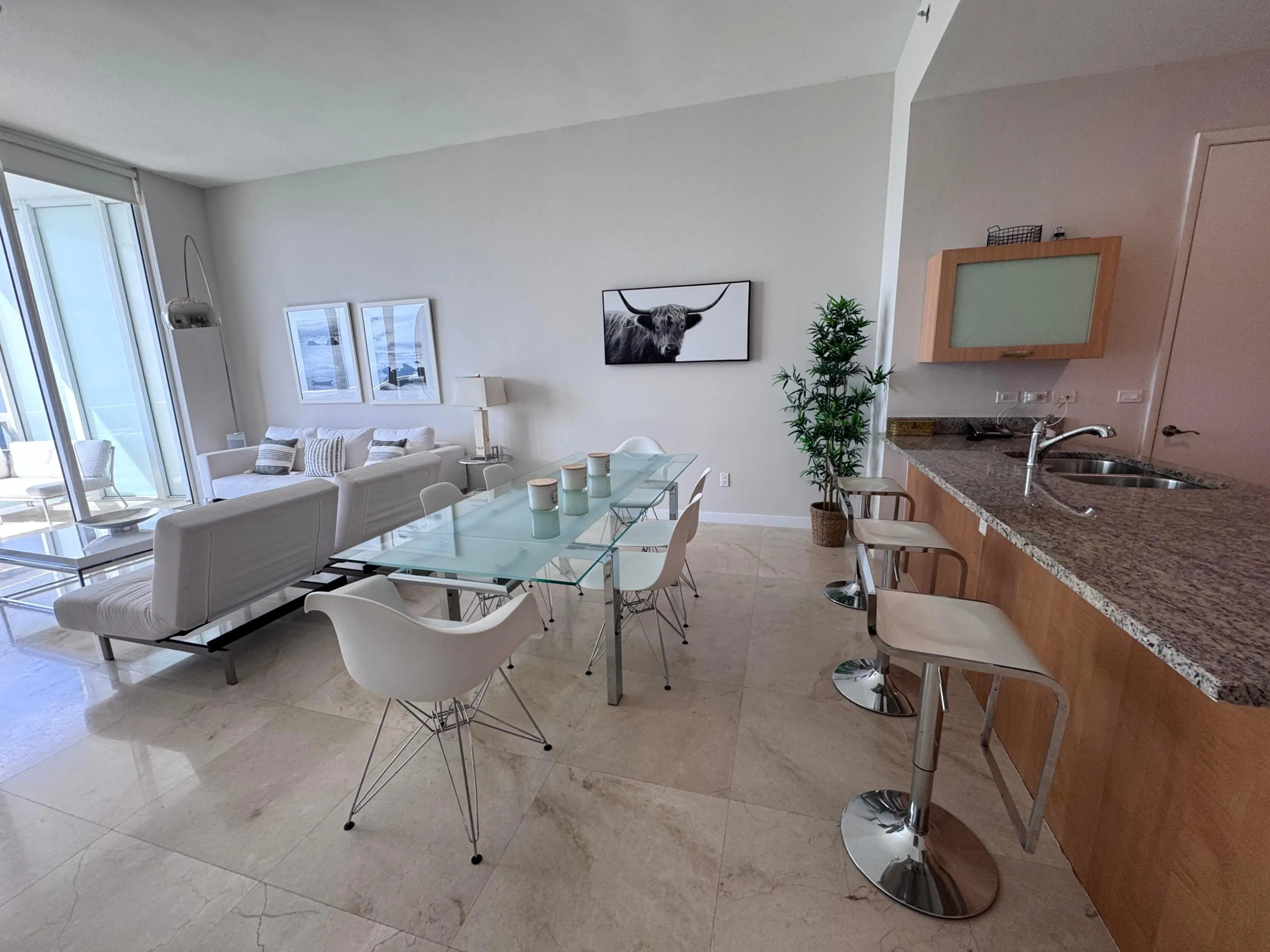 16001 COLLINS Avenue #4002