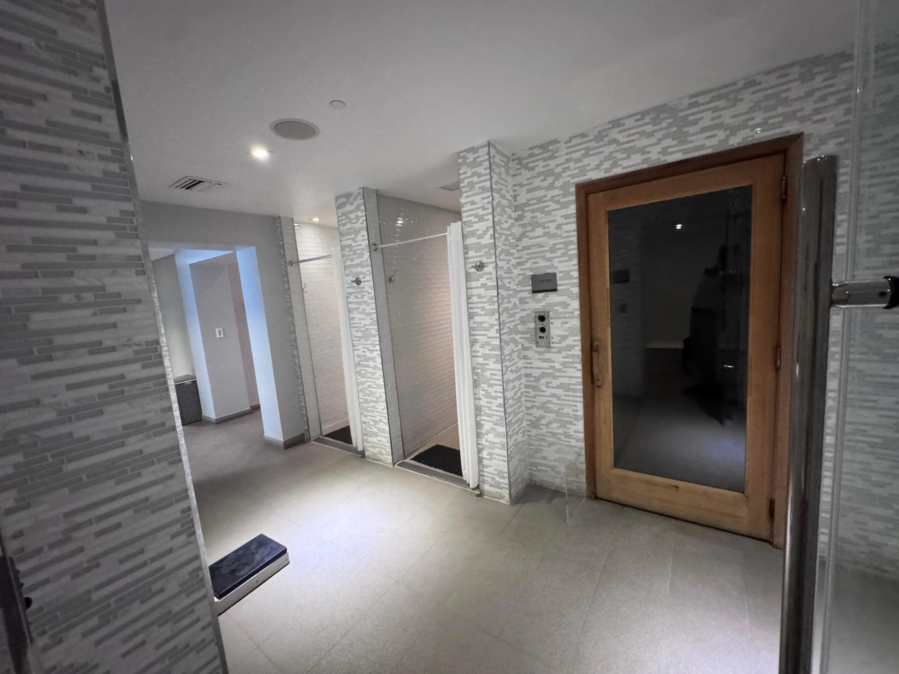 16001 COLLINS Avenue #4002