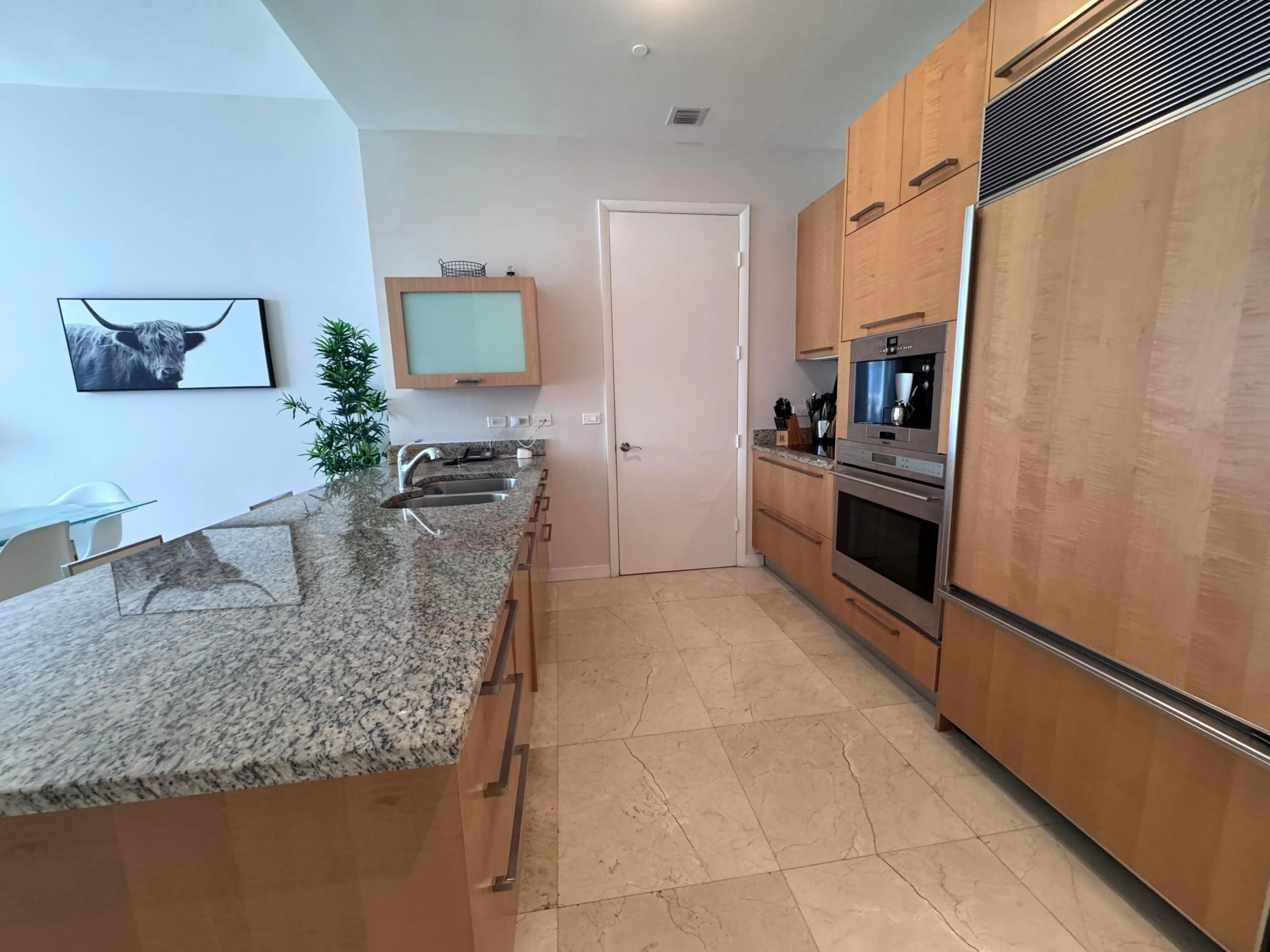 16001 COLLINS Avenue #4002