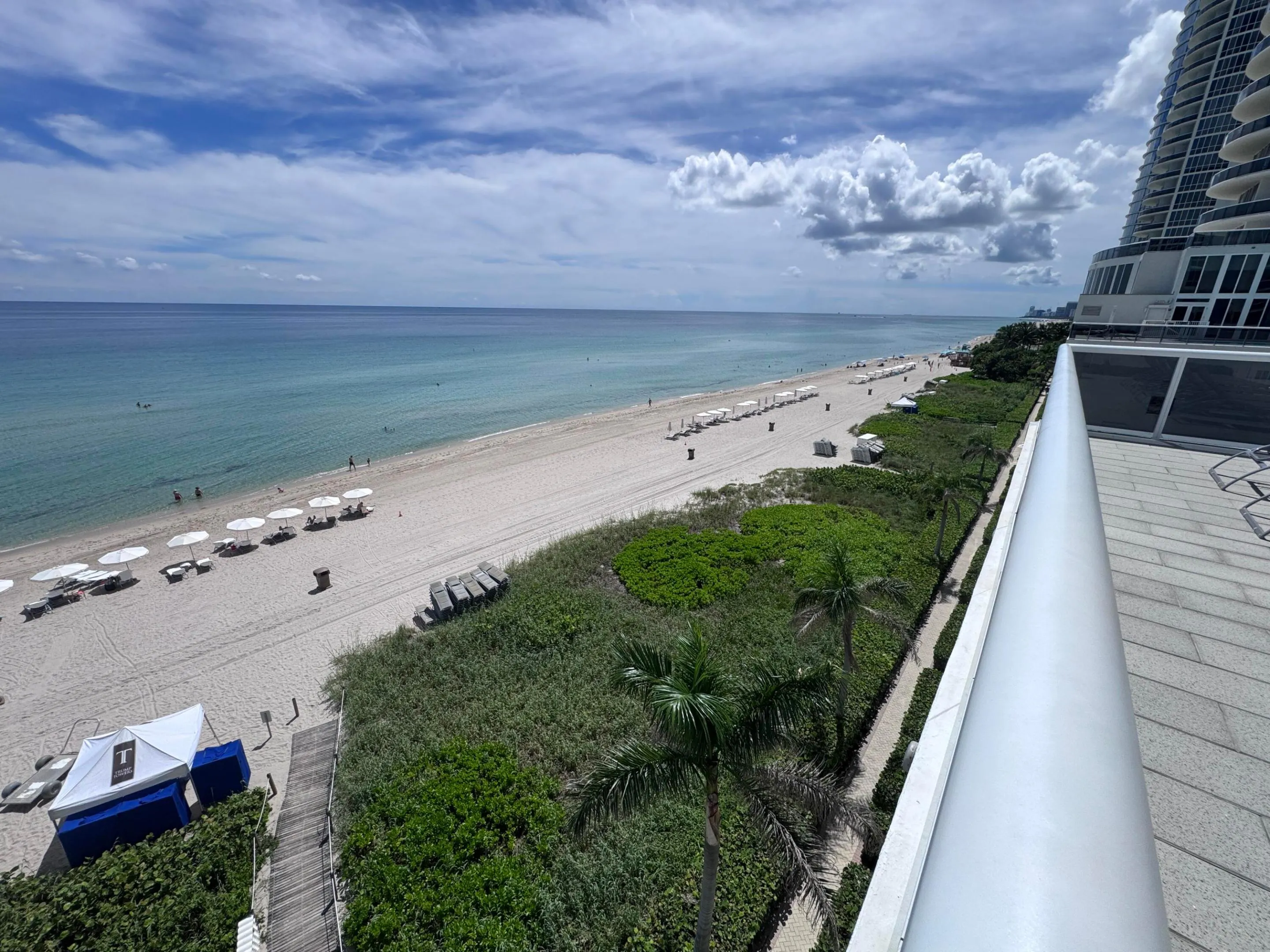 16001 COLLINS Avenue #4002