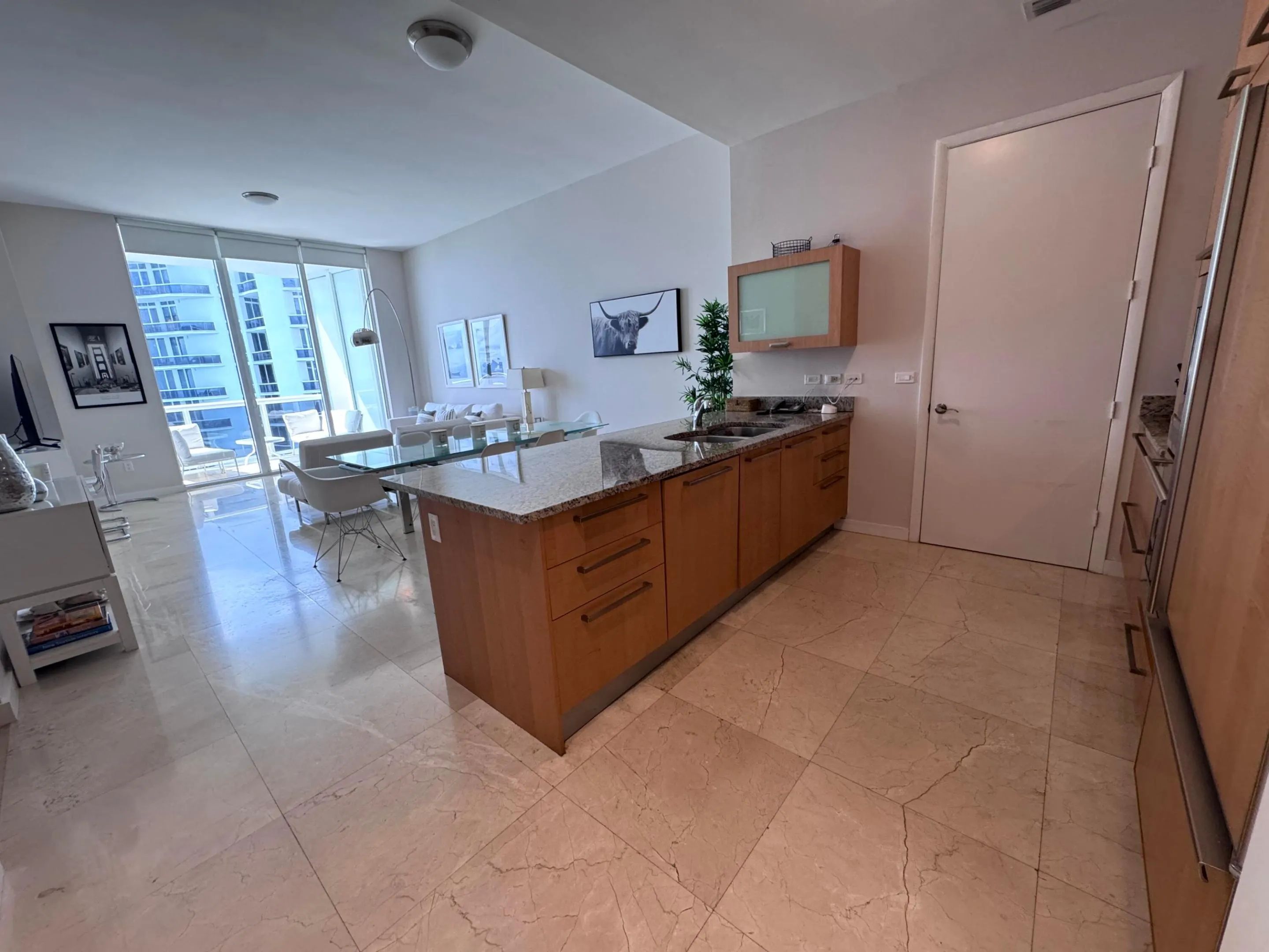 16001 COLLINS Avenue #4002
