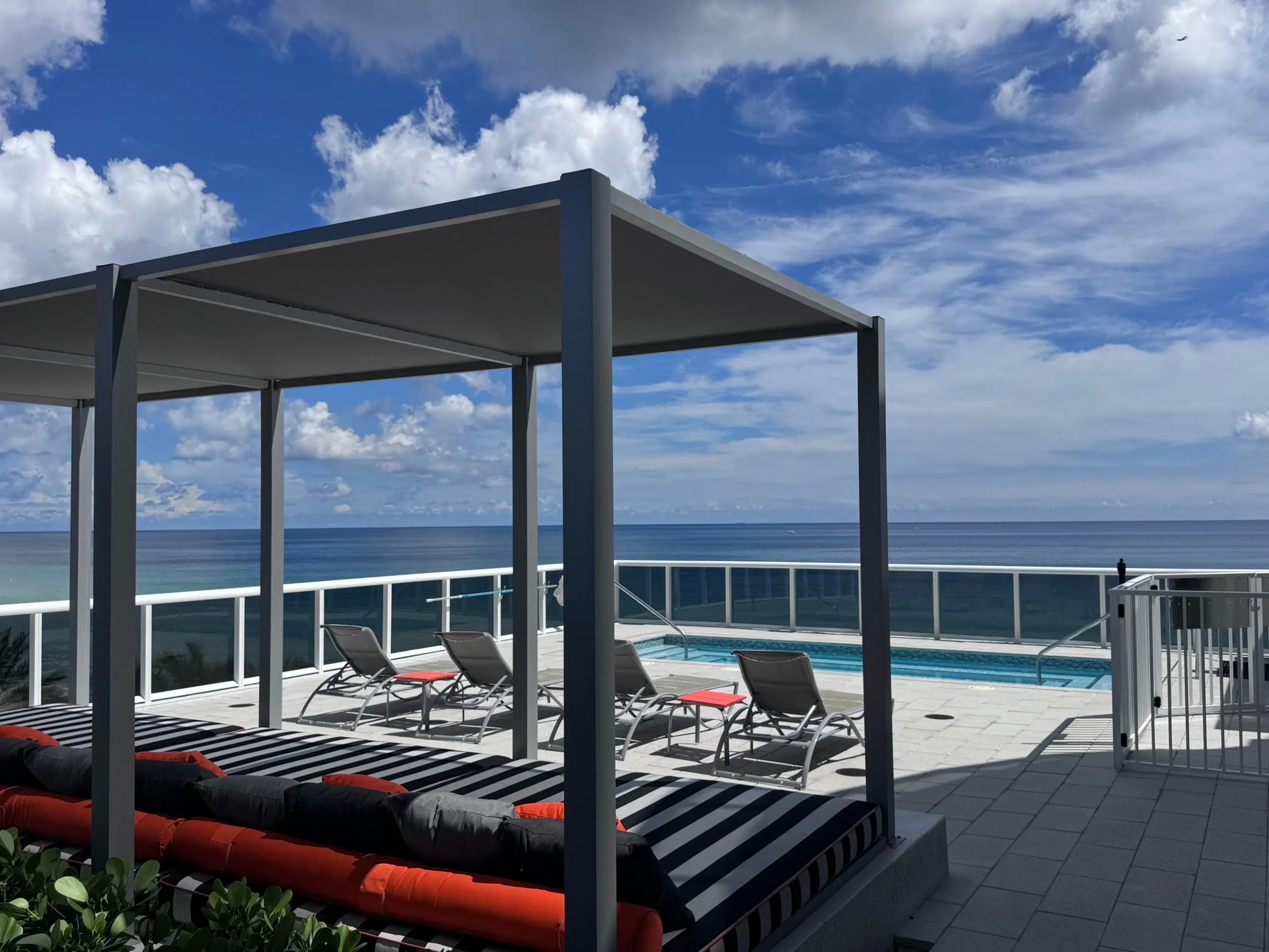 16001 COLLINS Avenue #4002