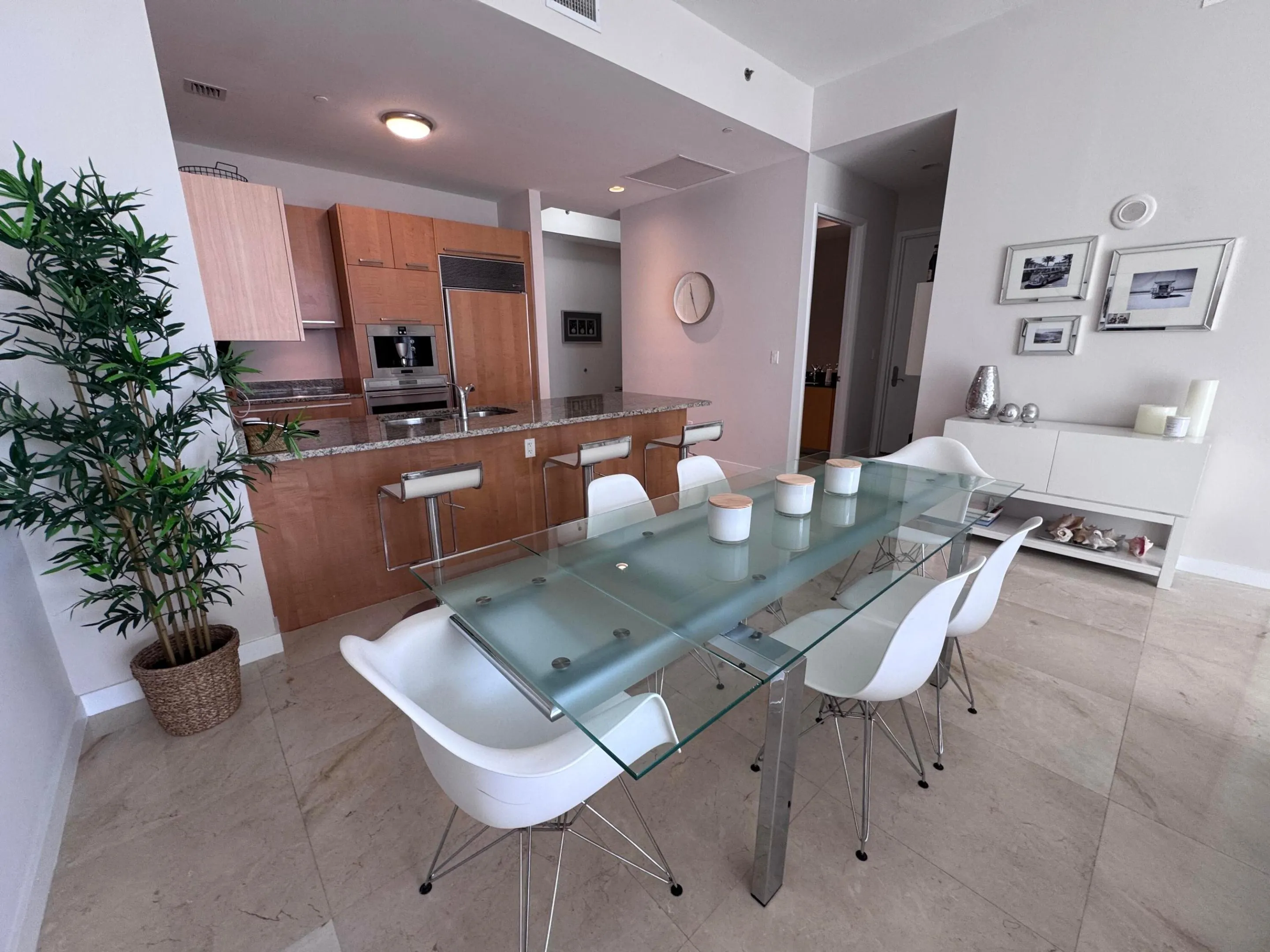 16001 COLLINS Avenue #4002
