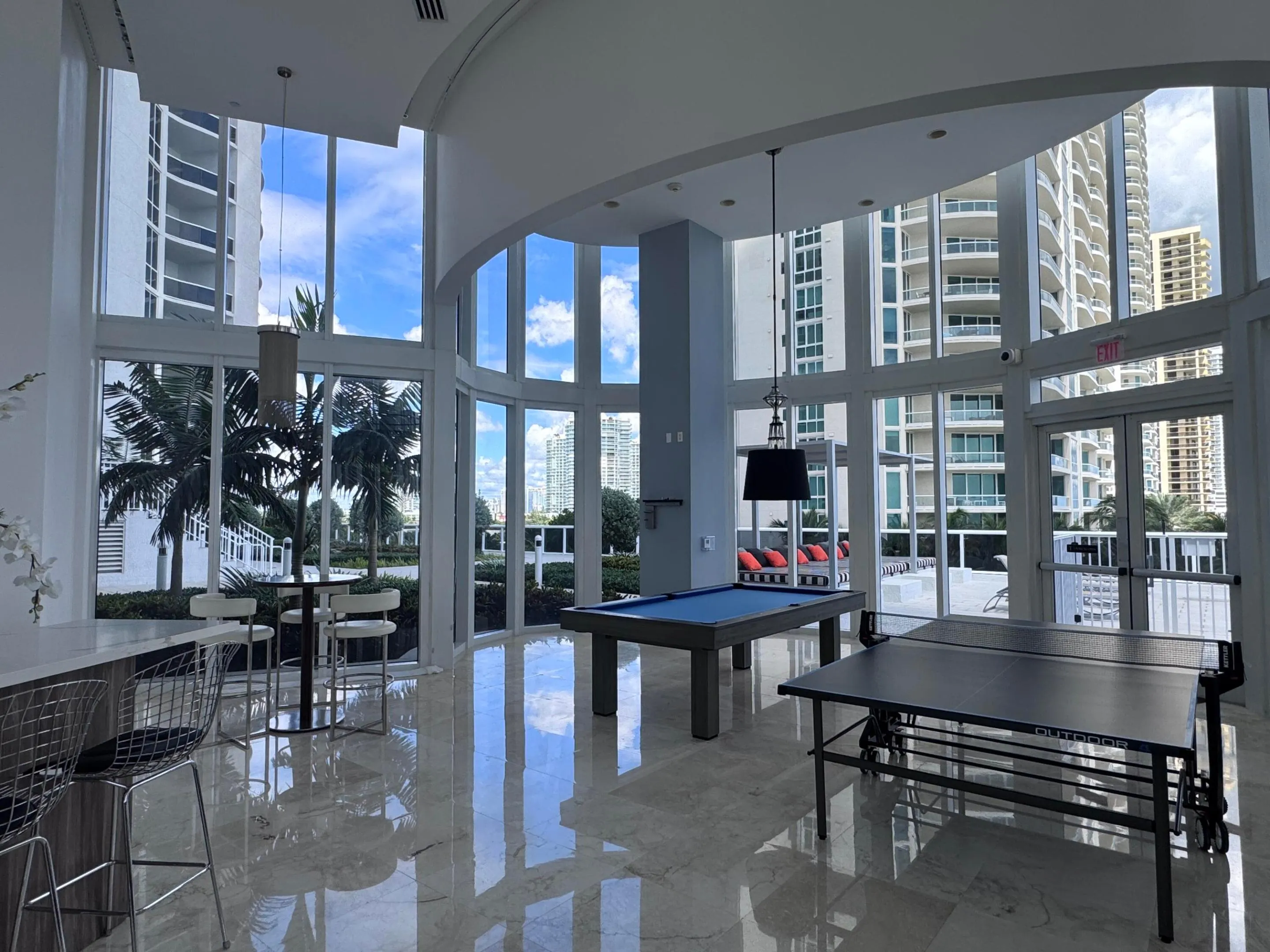 16001 COLLINS Avenue #4002