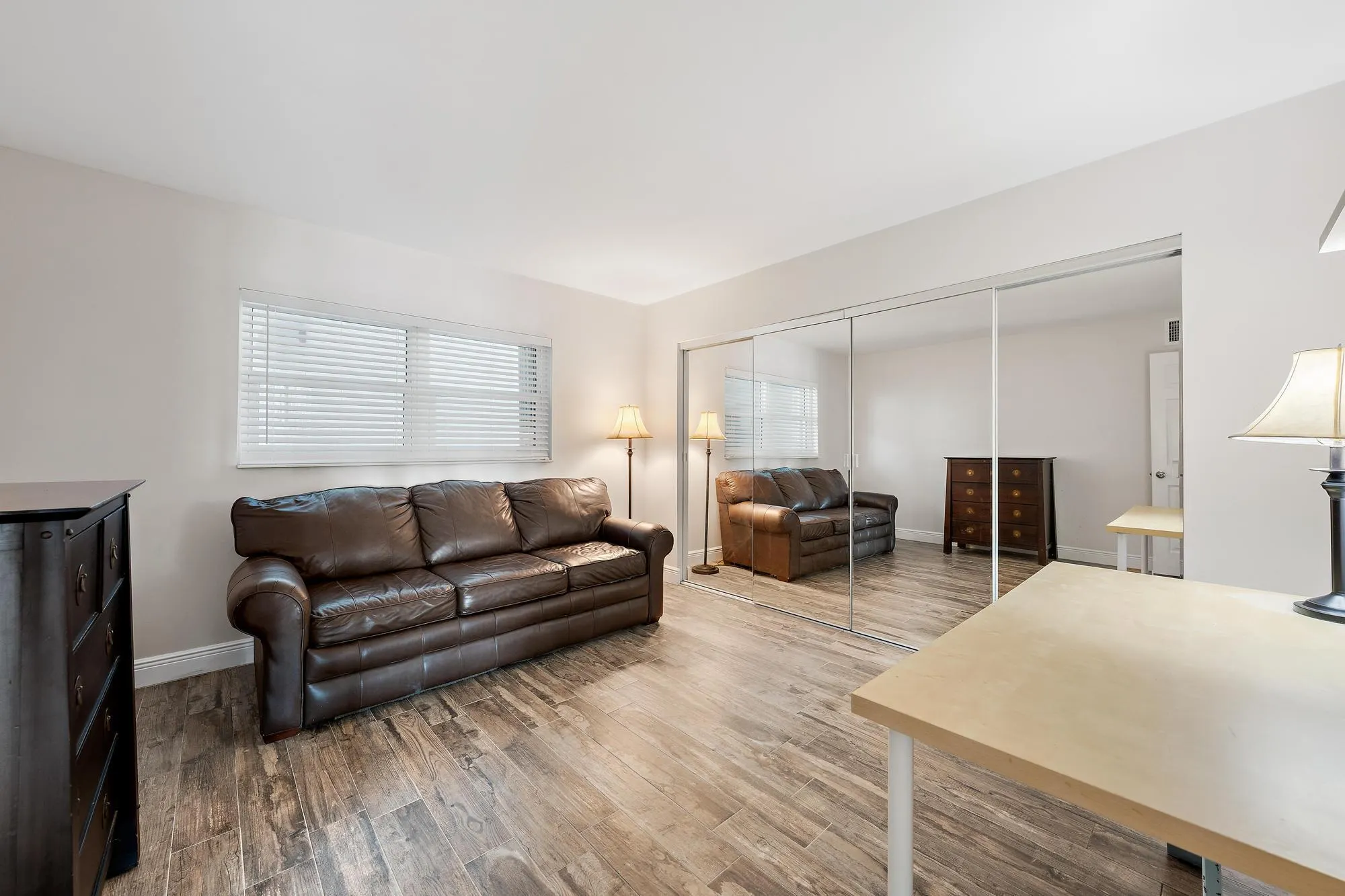 3040 Lake Shore Drive #903