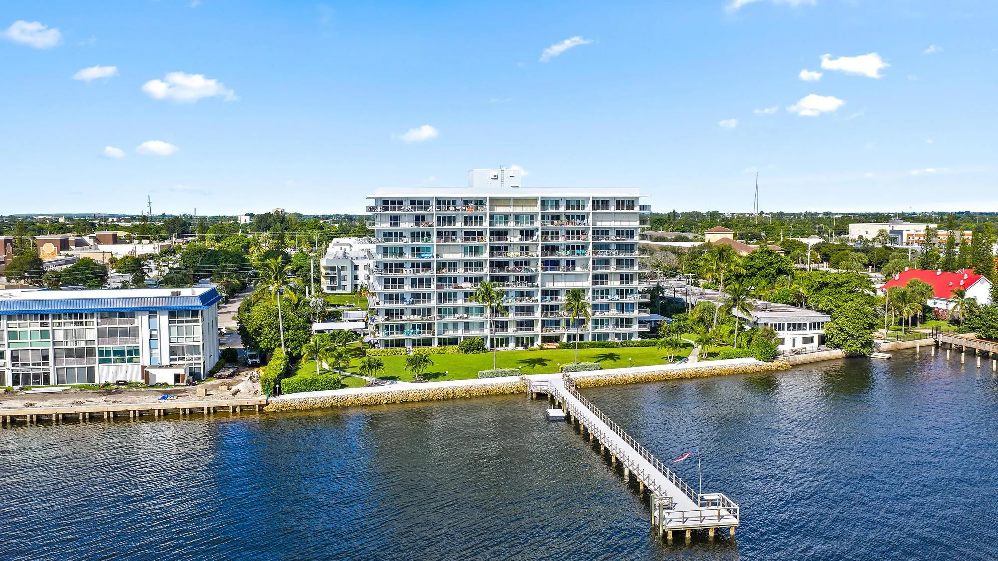 3040 Lake Shore Drive #903