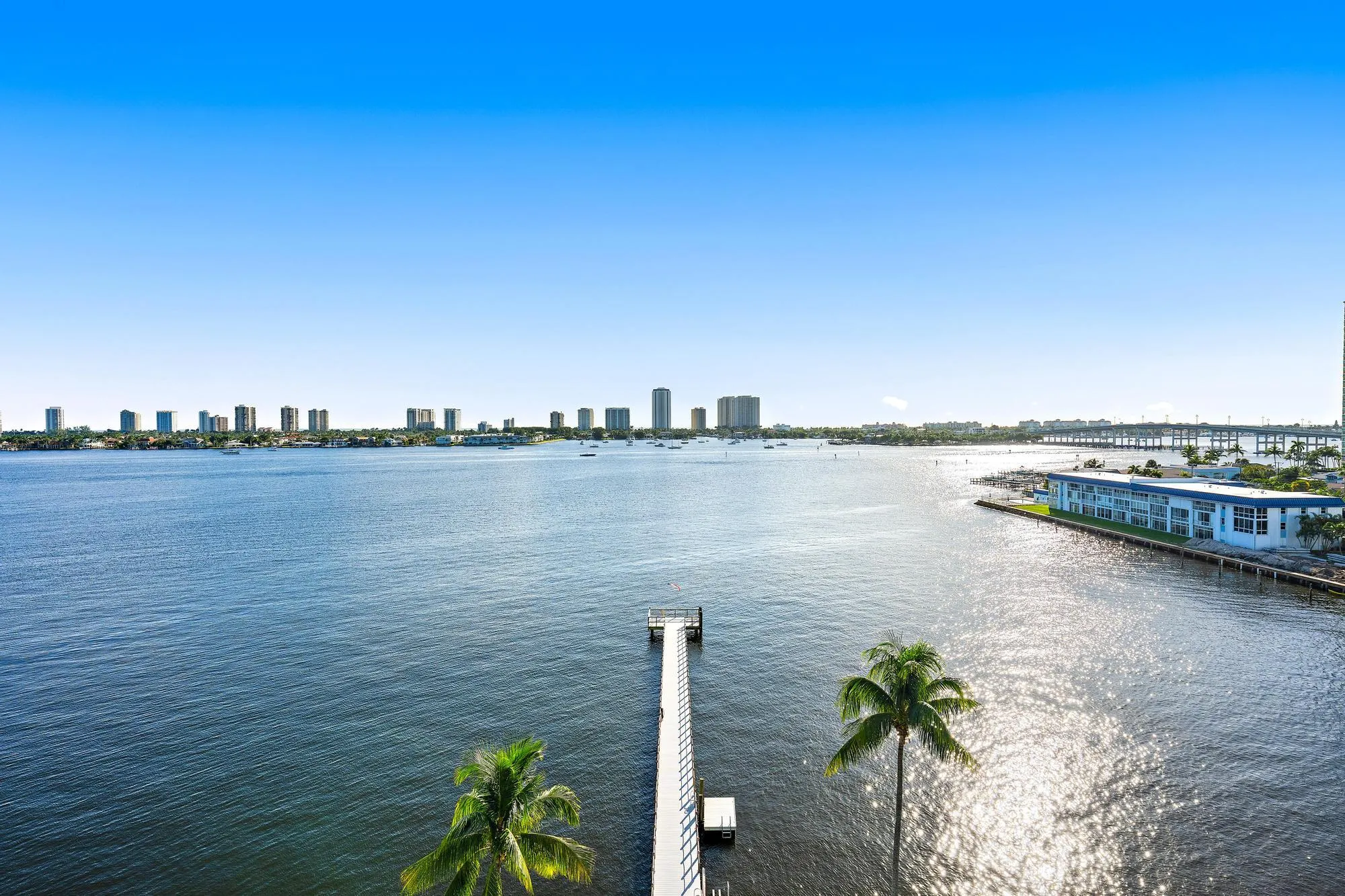 3040 Lake Shore Drive #903