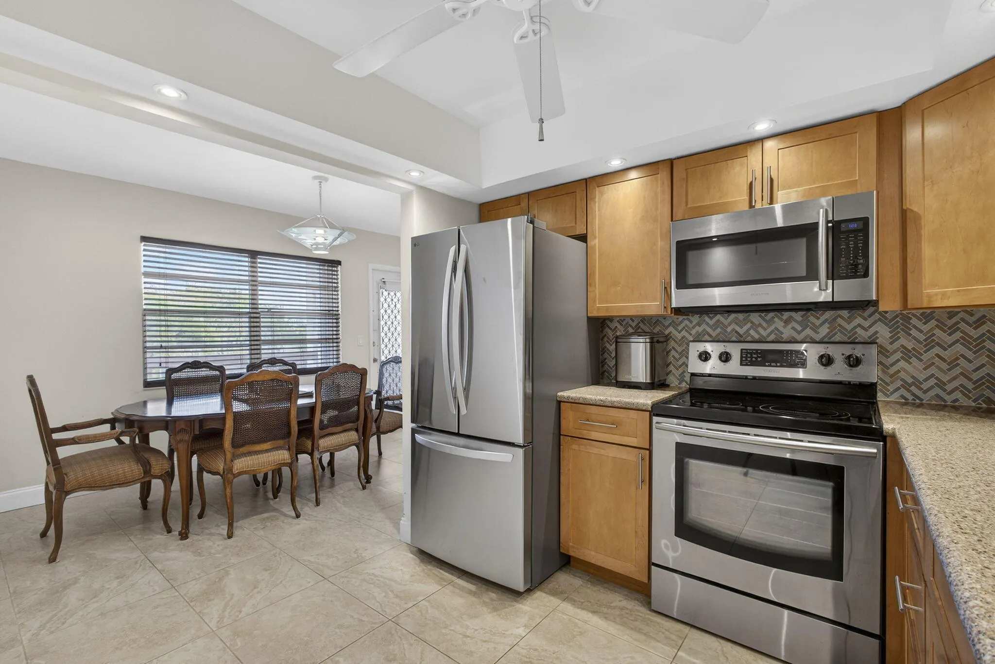 361 WELLINGTON J