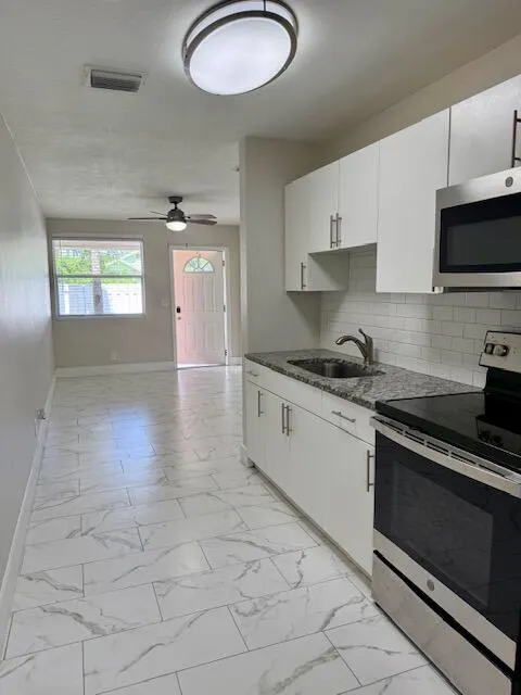 920 N J Street #4